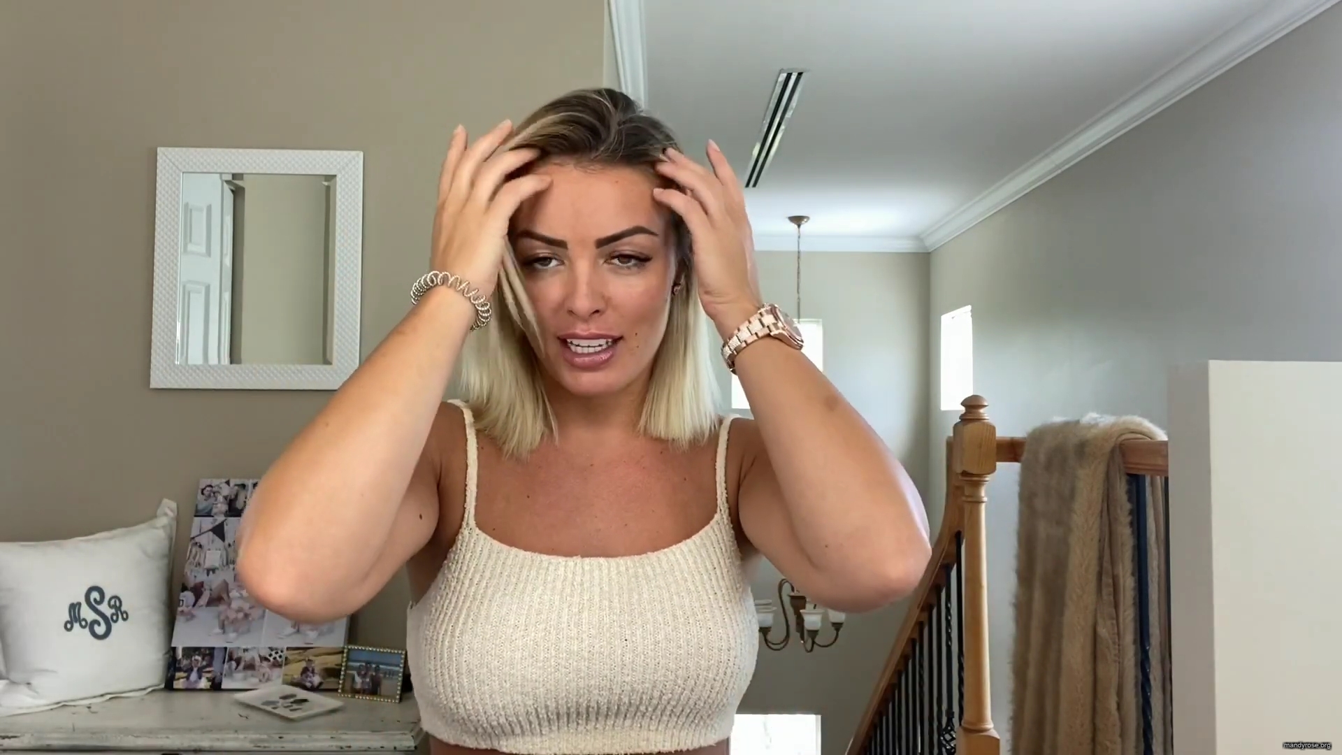 MY_NEW_LOOK21_How-to_do_your_makeup_in_less_than_10_mins21_mp40014.jpg