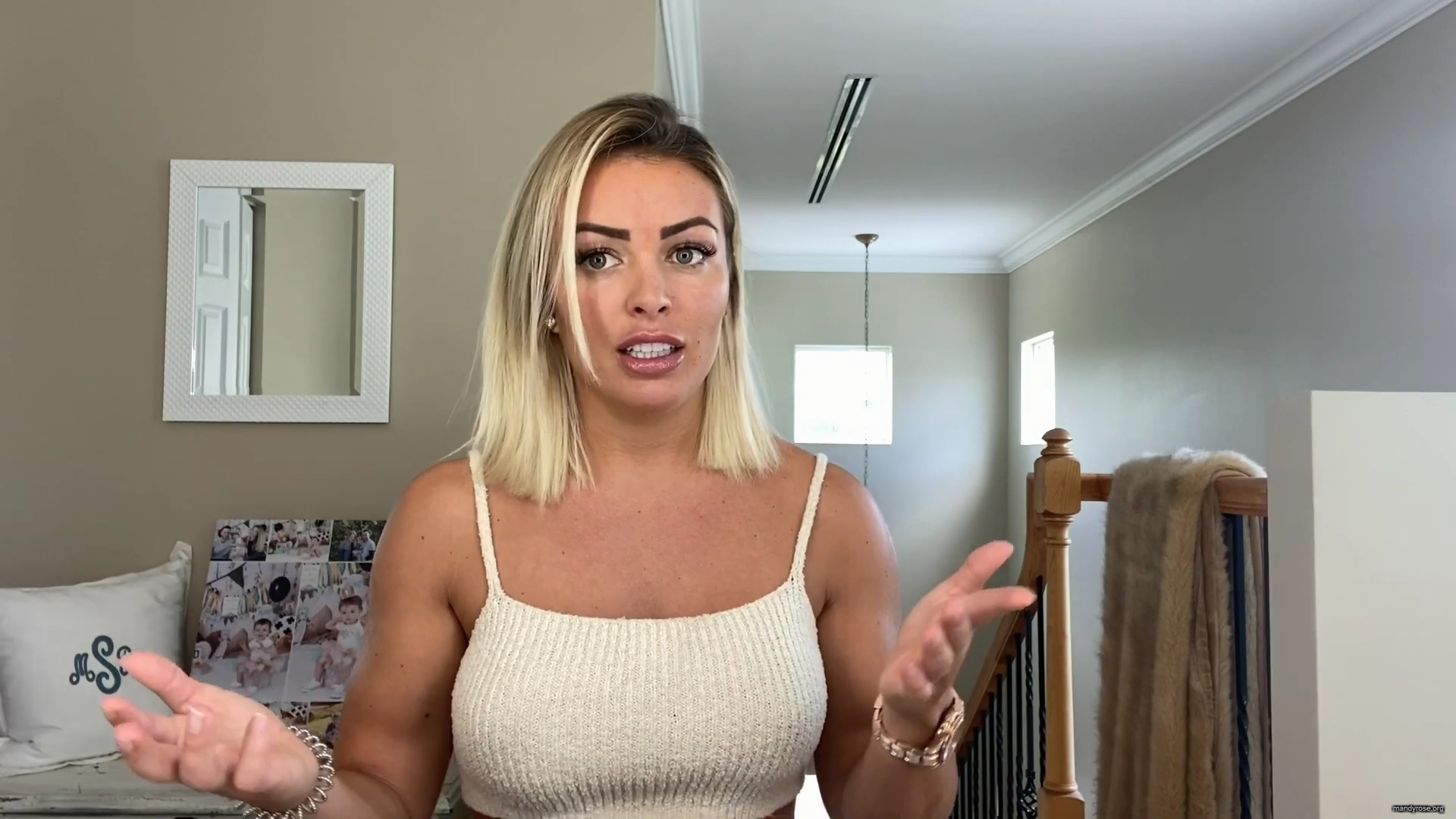 MY_NEW_LOOK21_How-to_do_your_makeup_in_less_than_10_mins21_mp40046.jpg