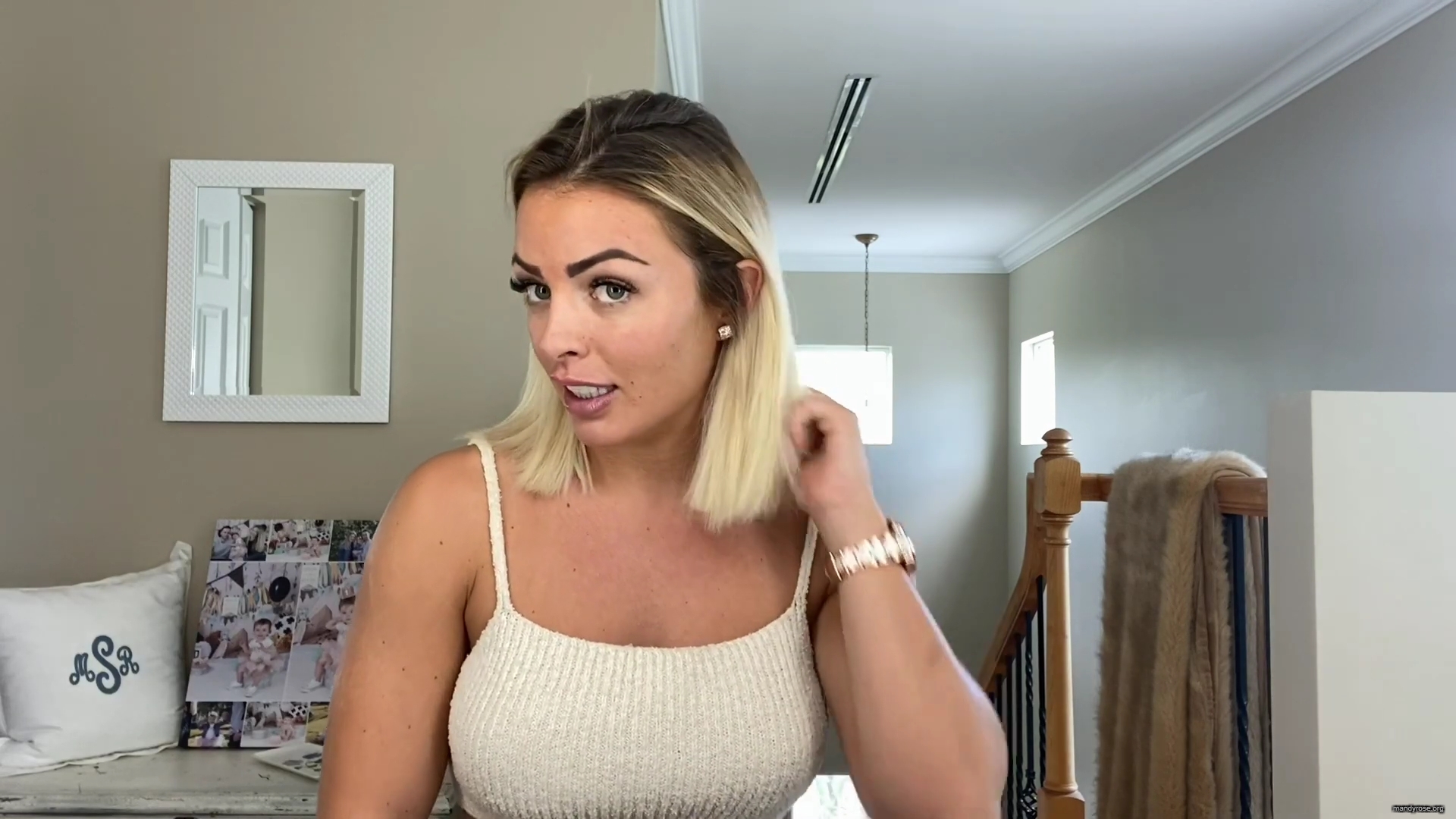MY_NEW_LOOK21_How-to_do_your_makeup_in_less_than_10_mins21_mp40057.jpg