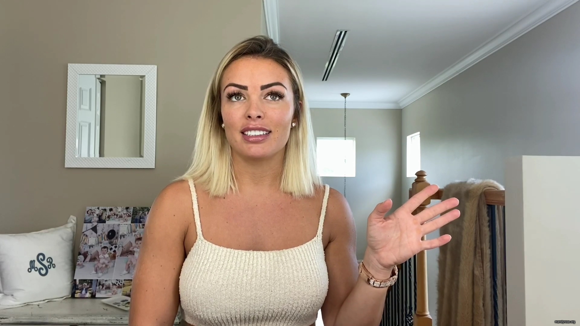 MY_NEW_LOOK21_How-to_do_your_makeup_in_less_than_10_mins21_mp40061.jpg