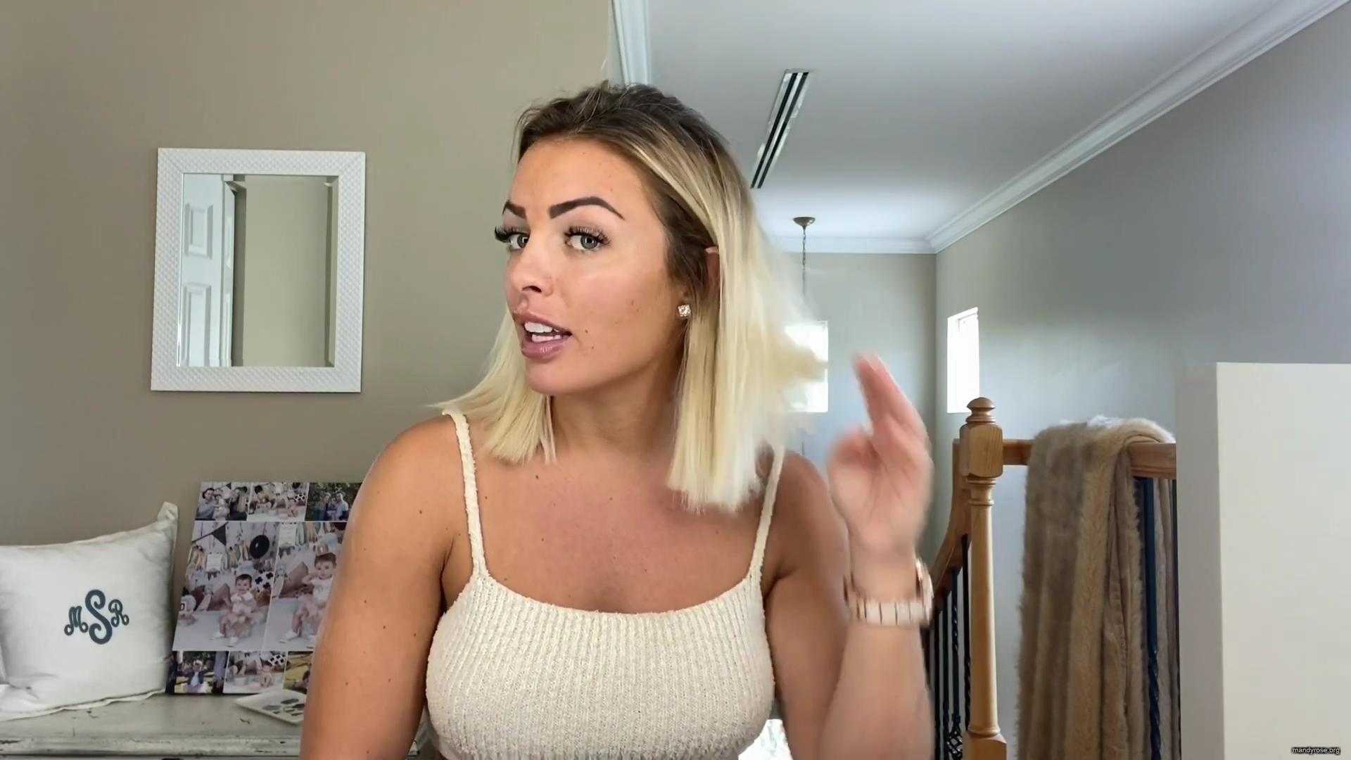 MY_NEW_LOOK21_How-to_do_your_makeup_in_less_than_10_mins21_mp40064.jpg