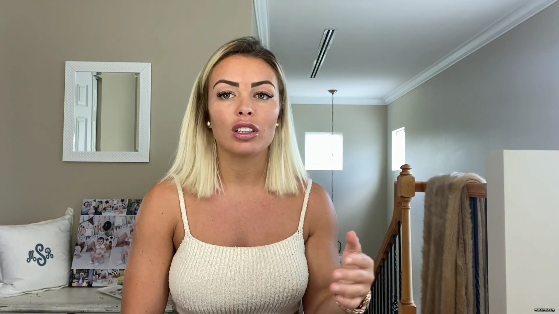 MY_NEW_LOOK21_How-to_do_your_makeup_in_less_than_10_mins21_mp40065.jpg