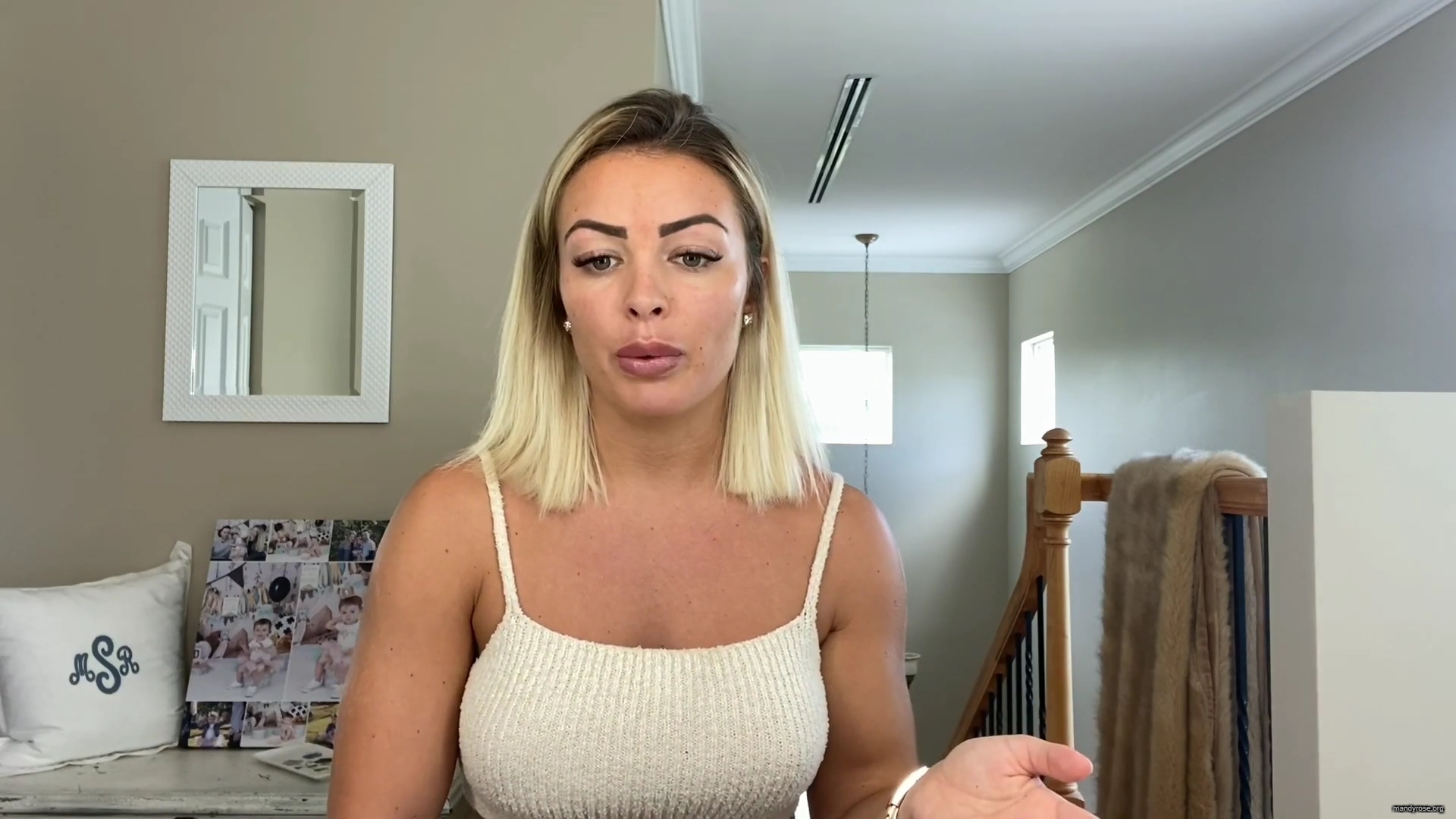 MY_NEW_LOOK21_How-to_do_your_makeup_in_less_than_10_mins21_mp40067.jpg