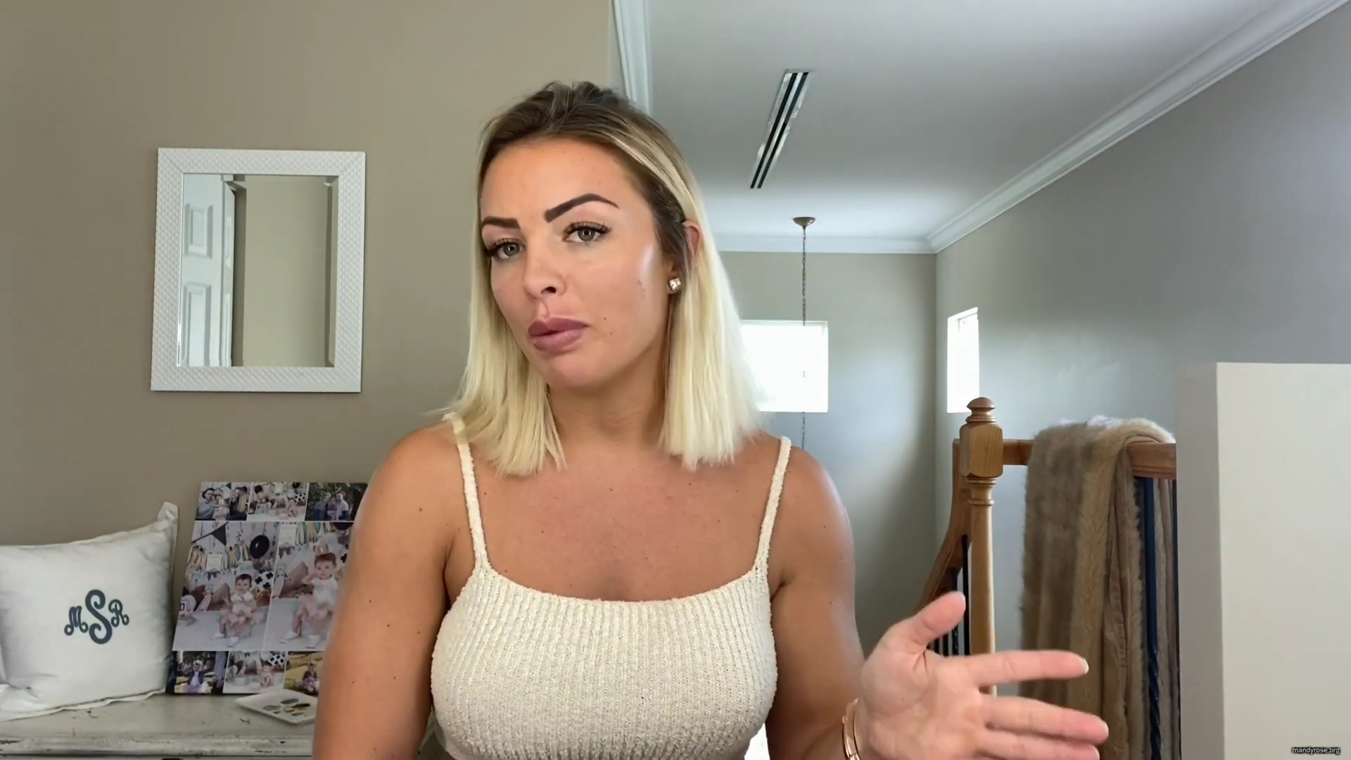 MY_NEW_LOOK21_How-to_do_your_makeup_in_less_than_10_mins21_mp40073.jpg