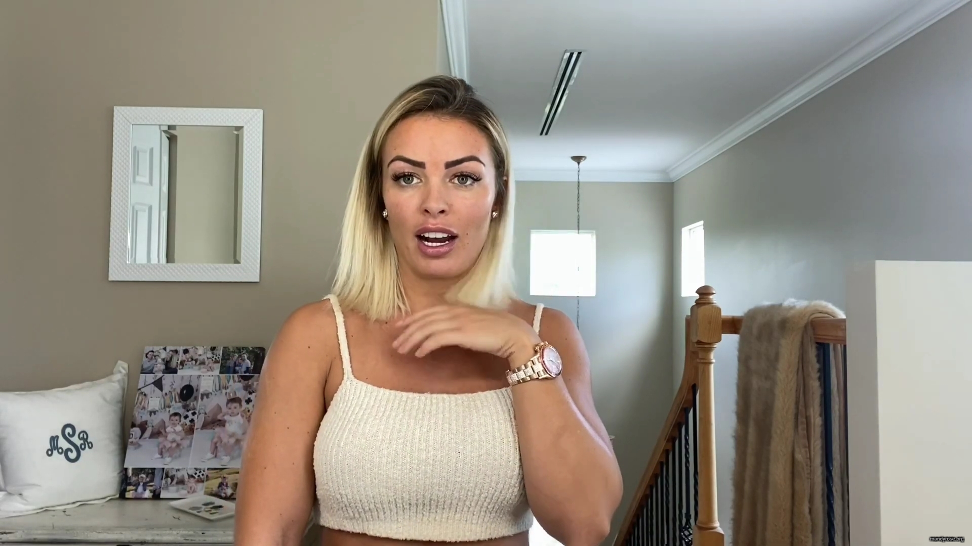 MY_NEW_LOOK21_How-to_do_your_makeup_in_less_than_10_mins21_mp40078.jpg