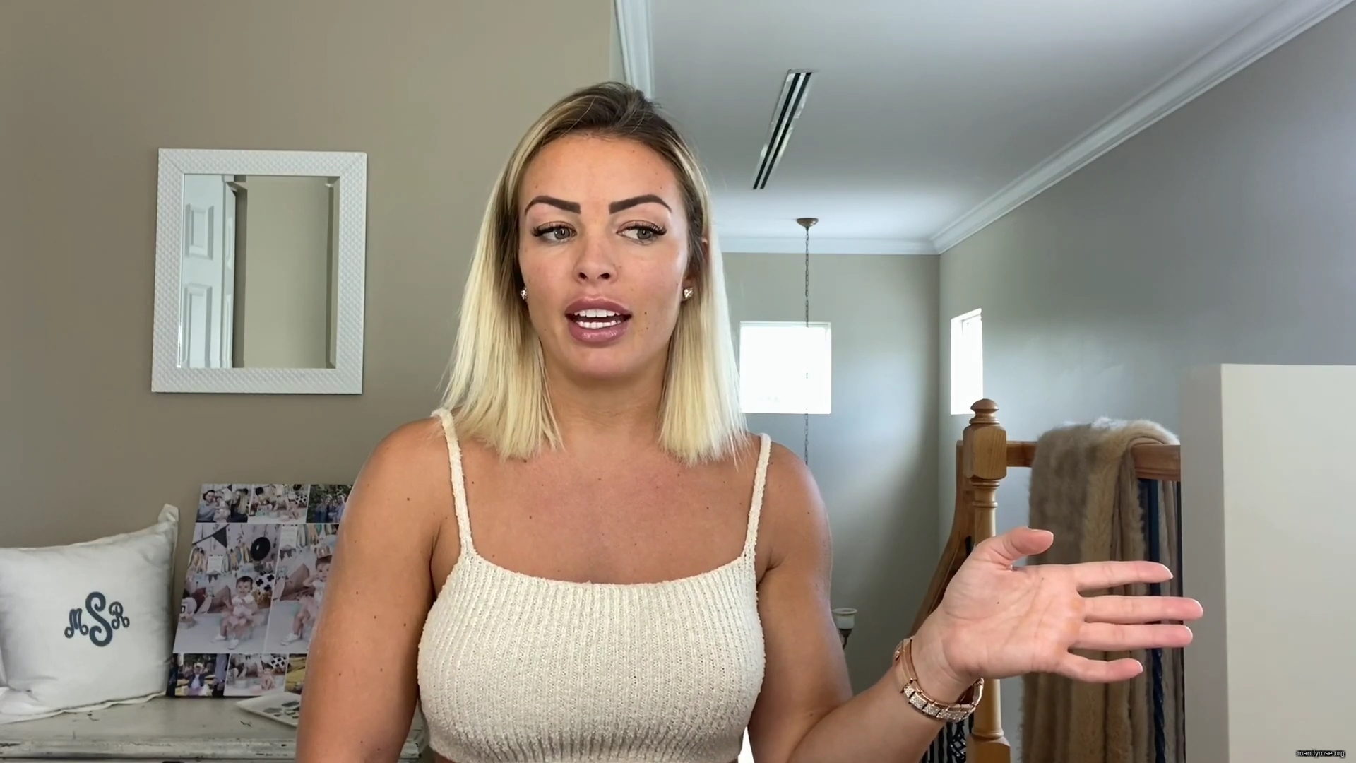 MY_NEW_LOOK21_How-to_do_your_makeup_in_less_than_10_mins21_mp40083.jpg