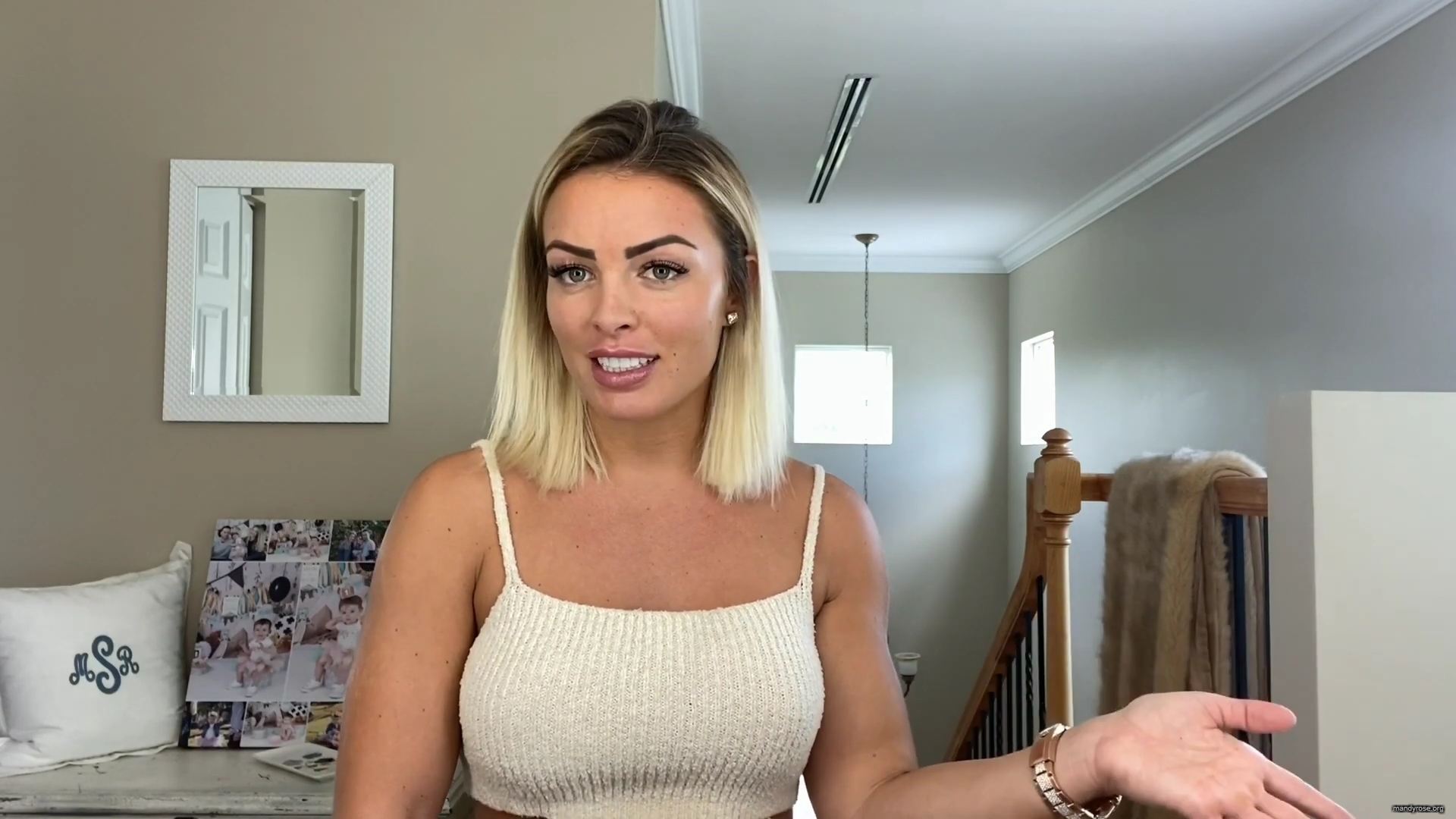 MY_NEW_LOOK21_How-to_do_your_makeup_in_less_than_10_mins21_mp40085.jpg