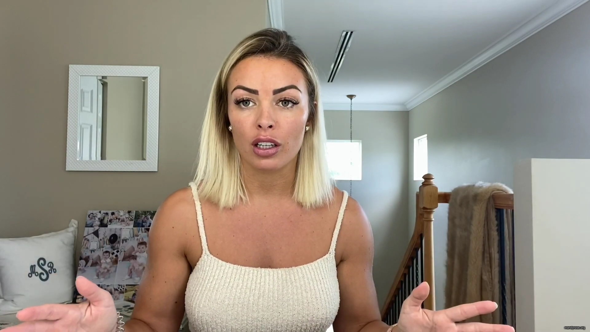 MY_NEW_LOOK21_How-to_do_your_makeup_in_less_than_10_mins21_mp40090.jpg