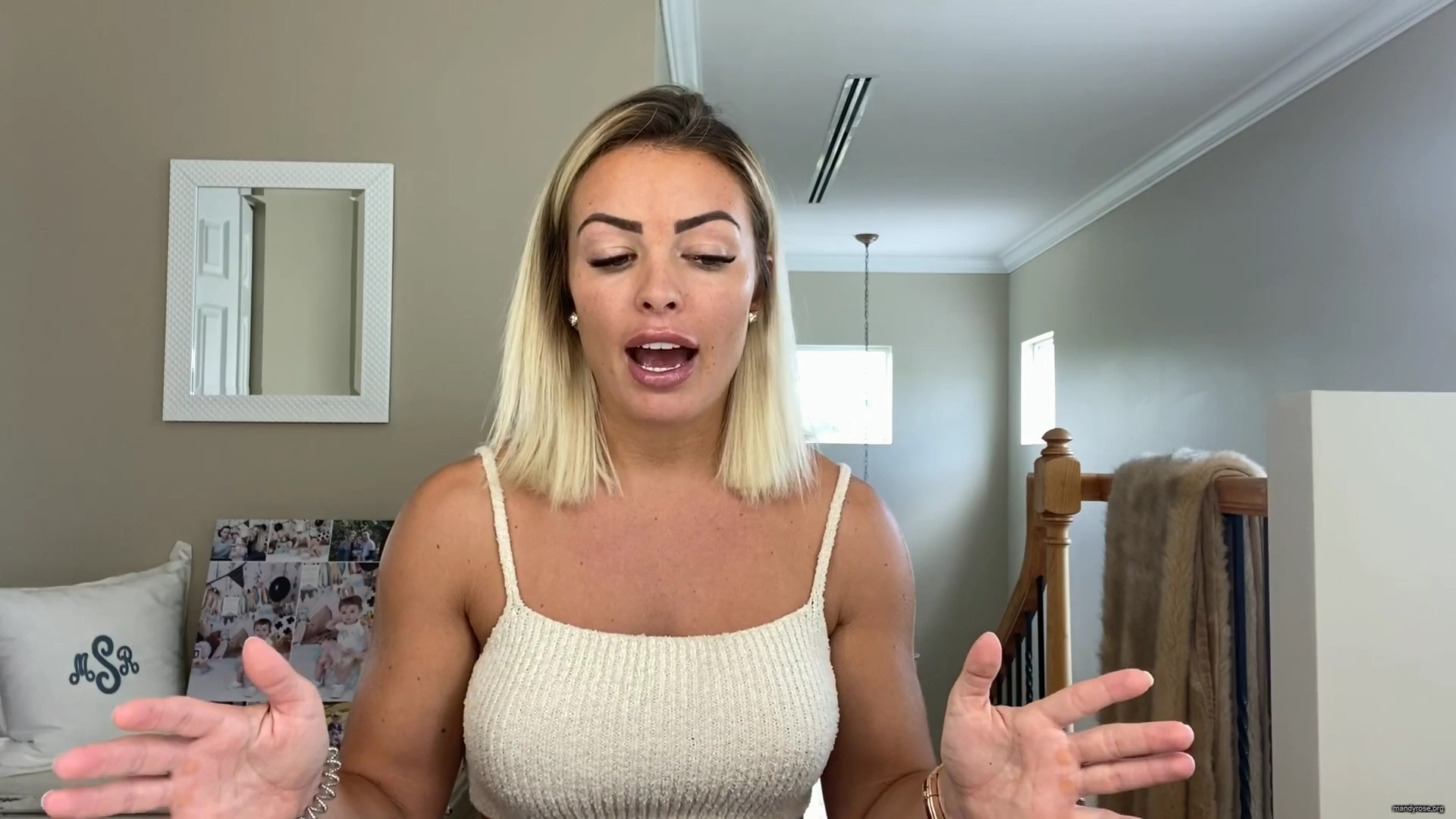 MY_NEW_LOOK21_How-to_do_your_makeup_in_less_than_10_mins21_mp40091.jpg