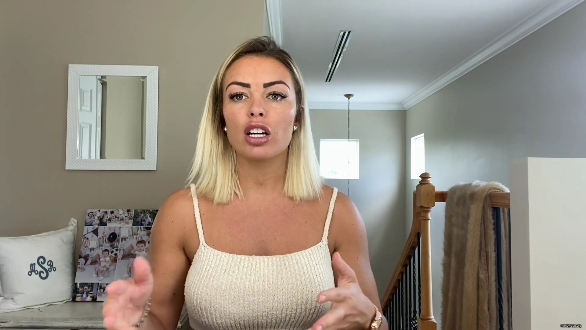 MY_NEW_LOOK21_How-to_do_your_makeup_in_less_than_10_mins21_mp40098.jpg