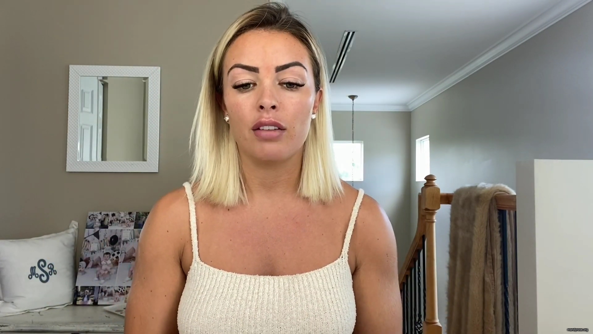 MY_NEW_LOOK21_How-to_do_your_makeup_in_less_than_10_mins21_mp40115.jpg