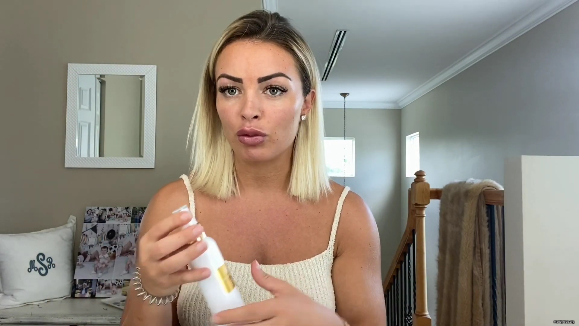 MY_NEW_LOOK21_How-to_do_your_makeup_in_less_than_10_mins21_mp40126.jpg