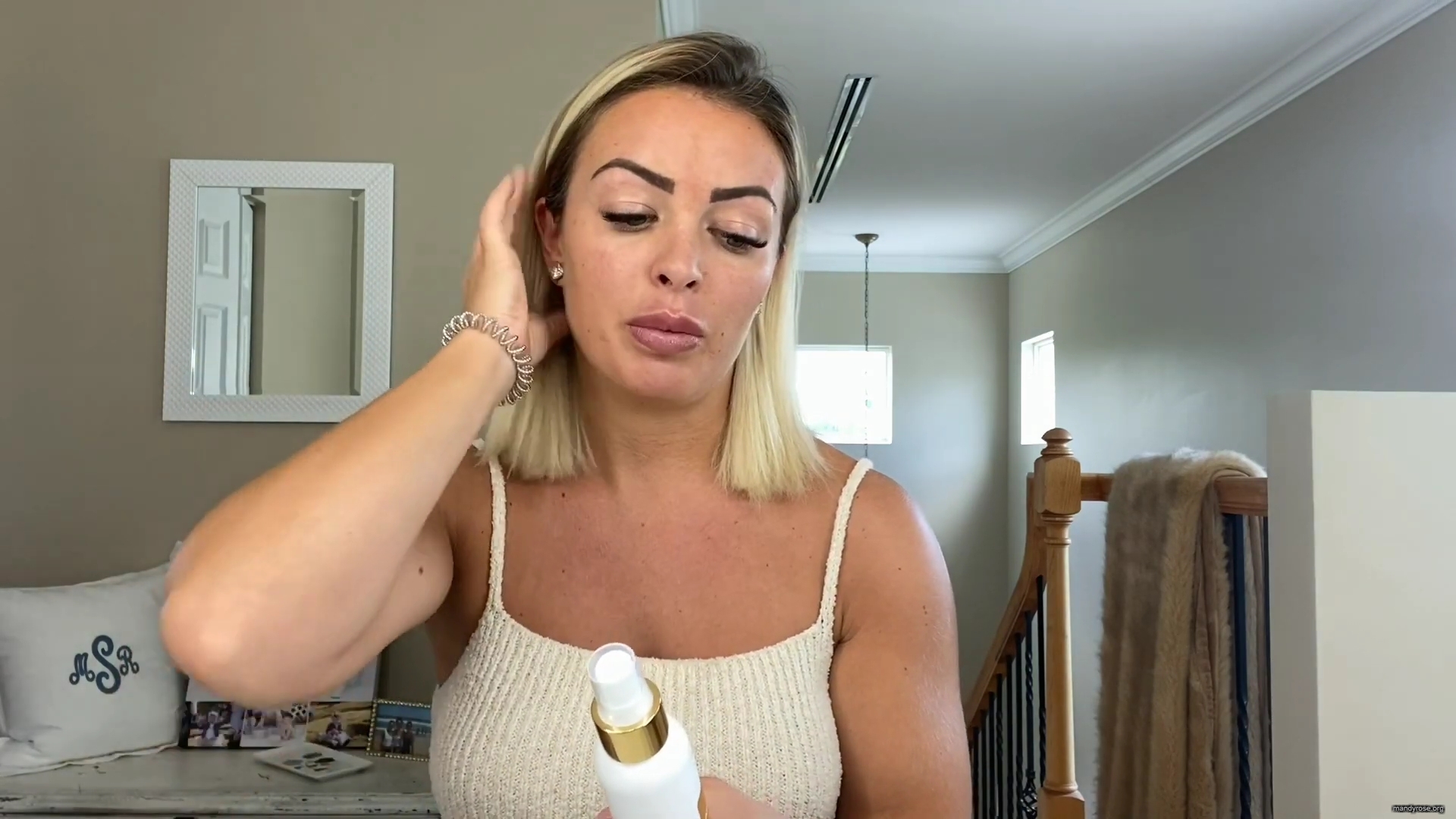 MY_NEW_LOOK21_How-to_do_your_makeup_in_less_than_10_mins21_mp40129.jpg