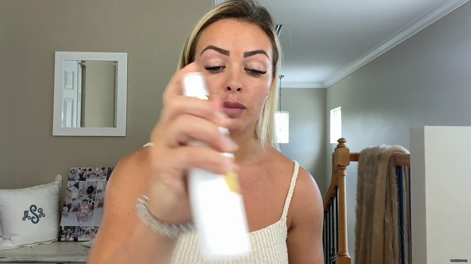 MY_NEW_LOOK21_How-to_do_your_makeup_in_less_than_10_mins21_mp40144.jpg