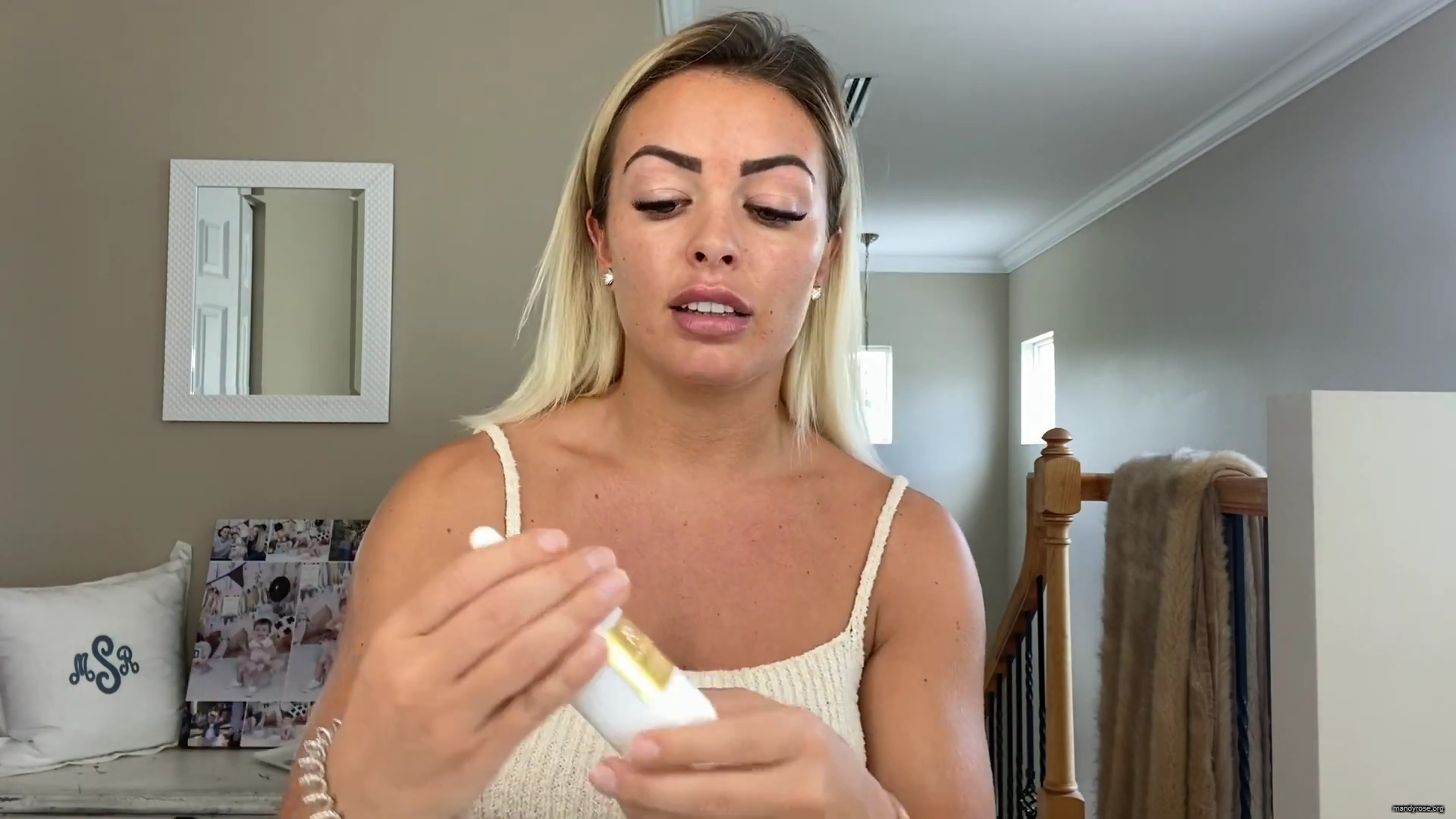 MY_NEW_LOOK21_How-to_do_your_makeup_in_less_than_10_mins21_mp40154.jpg