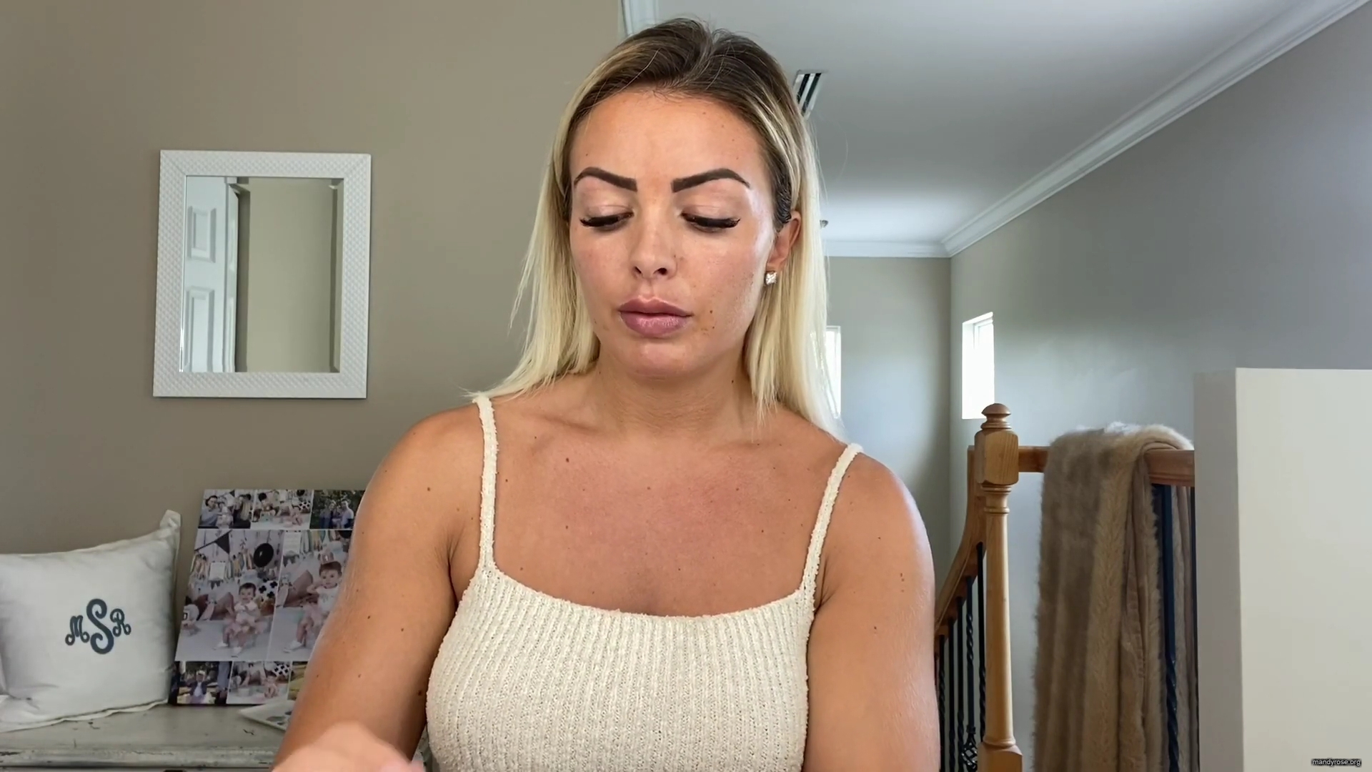 MY_NEW_LOOK21_How-to_do_your_makeup_in_less_than_10_mins21_mp40159.jpg