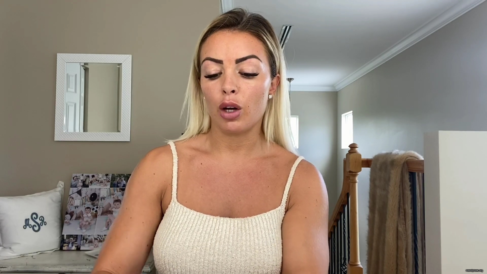 MY_NEW_LOOK21_How-to_do_your_makeup_in_less_than_10_mins21_mp40163.jpg