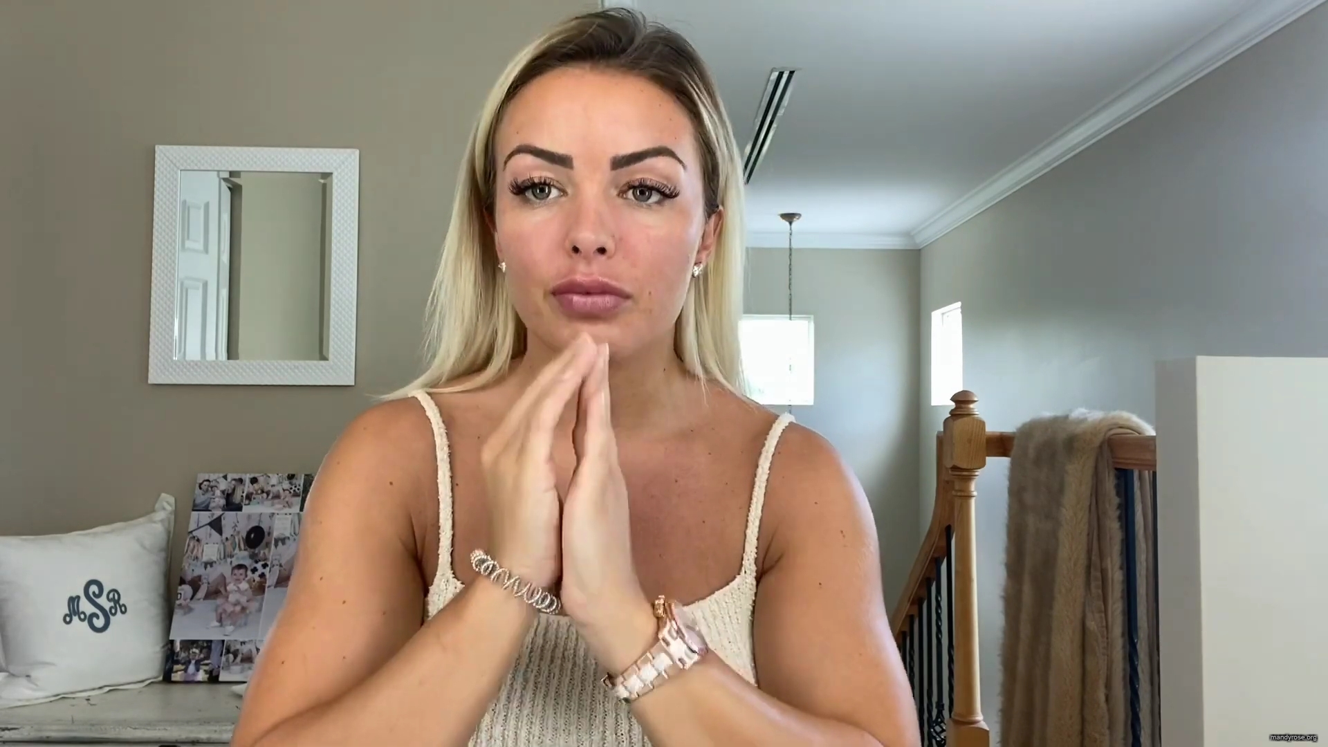 MY_NEW_LOOK21_How-to_do_your_makeup_in_less_than_10_mins21_mp40198.jpg