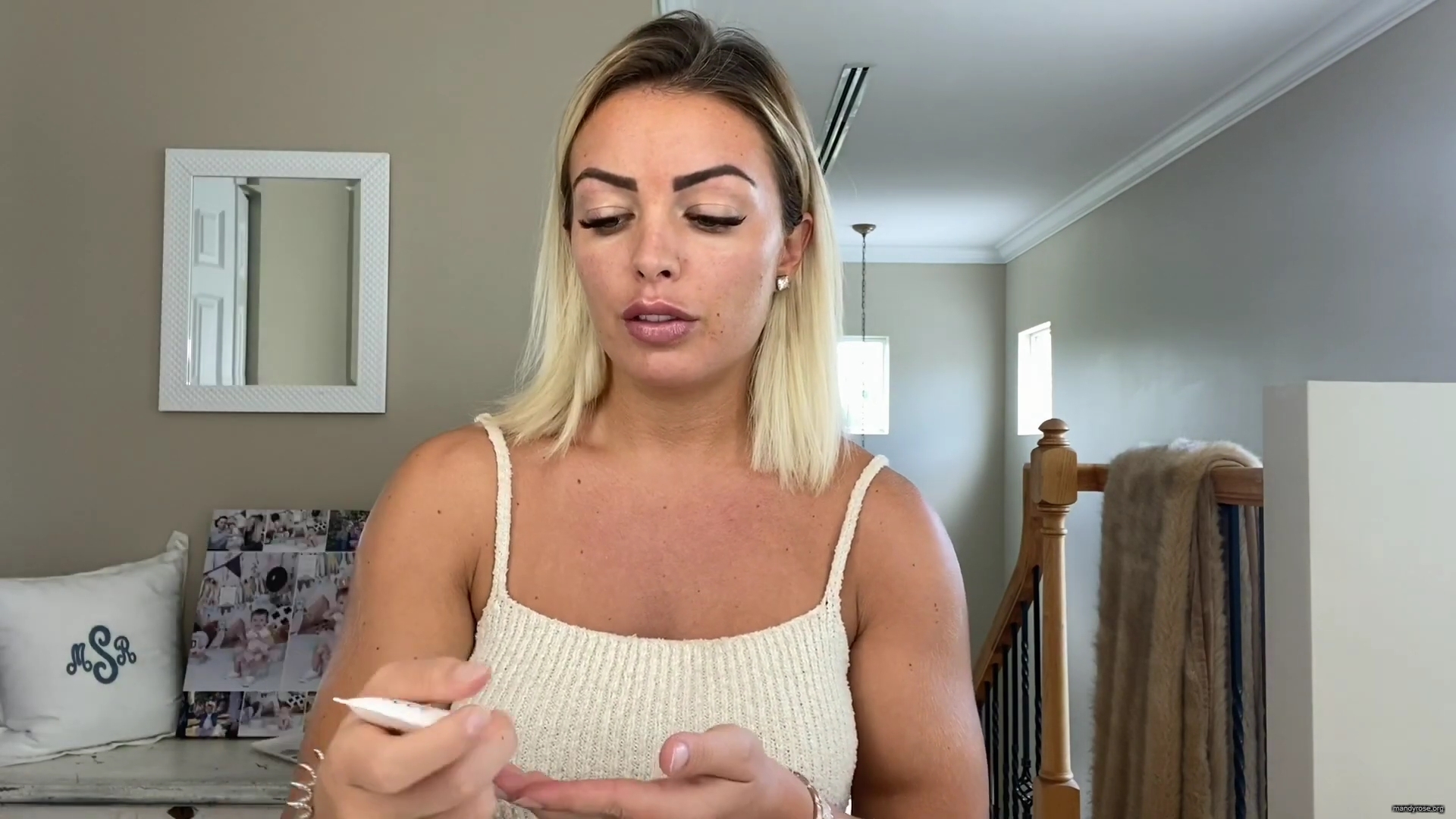 MY_NEW_LOOK21_How-to_do_your_makeup_in_less_than_10_mins21_mp40210.jpg