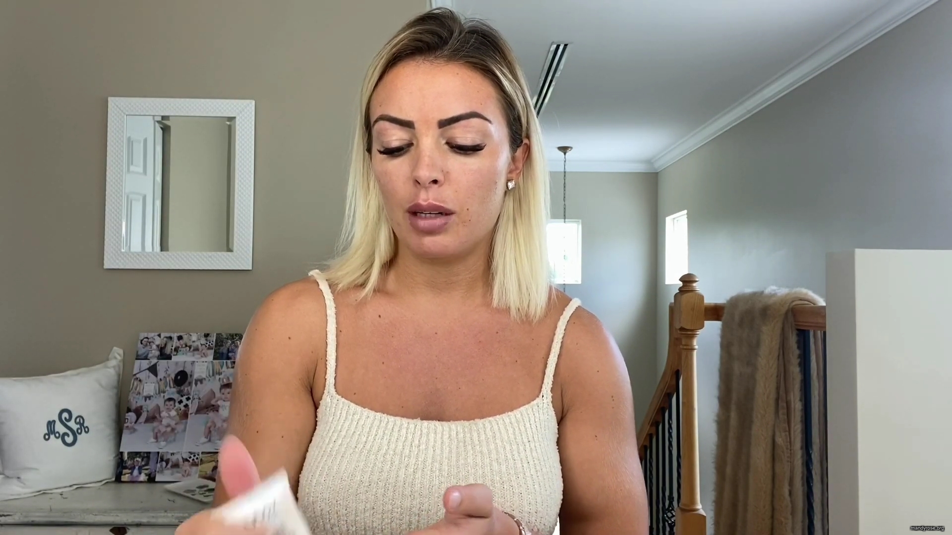 MY_NEW_LOOK21_How-to_do_your_makeup_in_less_than_10_mins21_mp40212.jpg