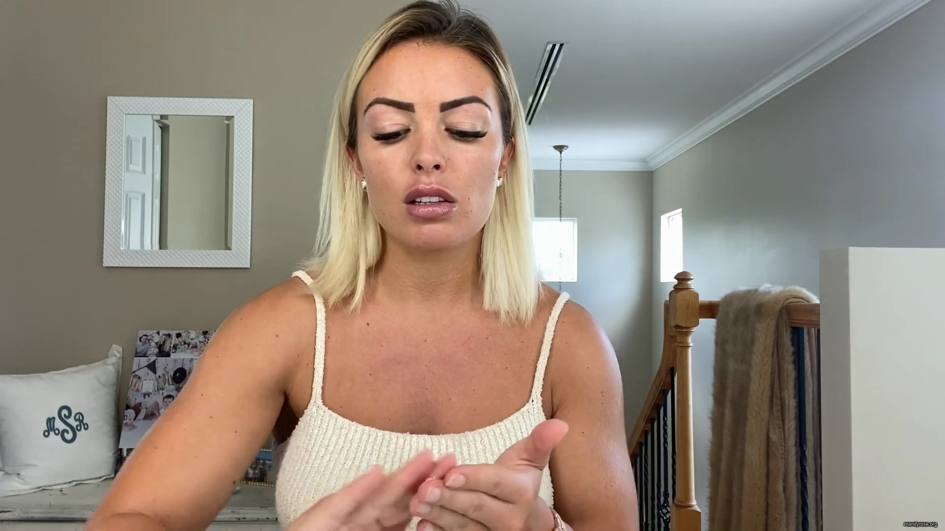 MY_NEW_LOOK21_How-to_do_your_makeup_in_less_than_10_mins21_mp40213.jpg