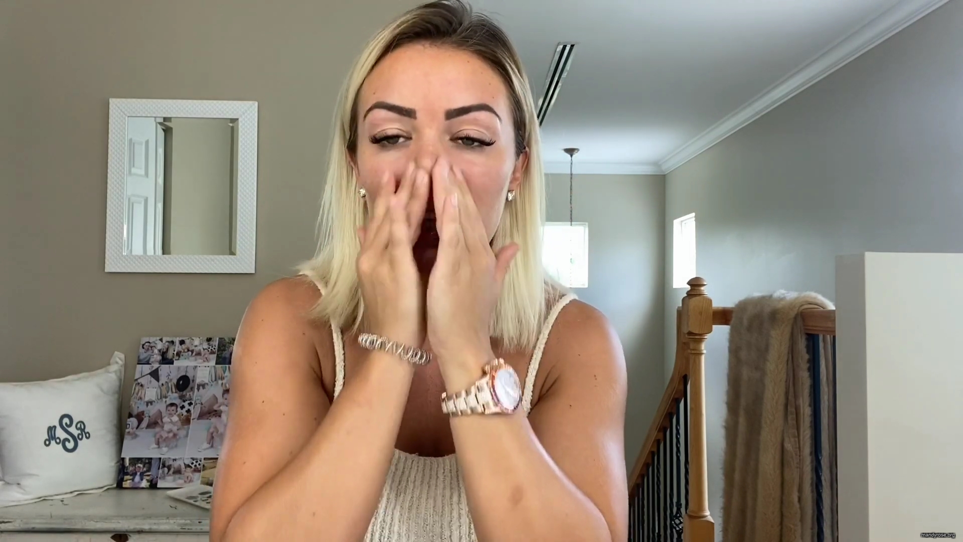 MY_NEW_LOOK21_How-to_do_your_makeup_in_less_than_10_mins21_mp40218.jpg