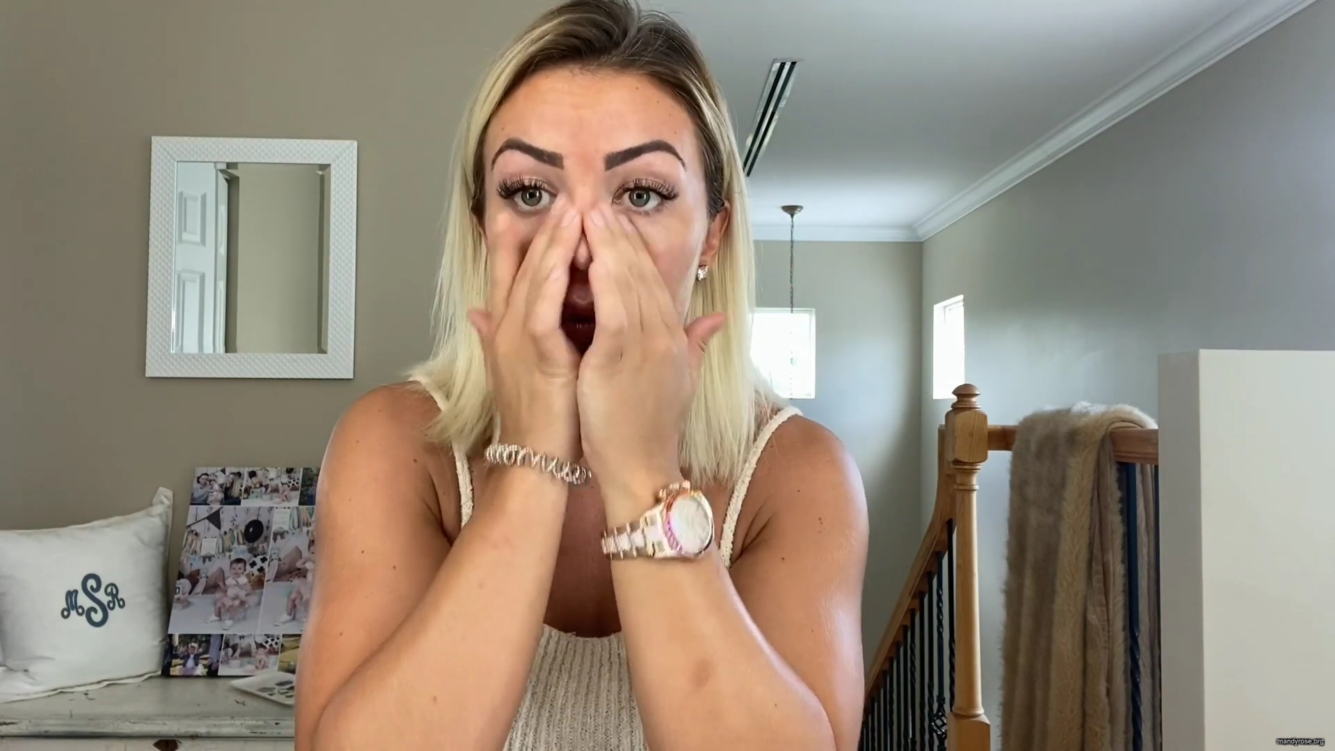 MY_NEW_LOOK21_How-to_do_your_makeup_in_less_than_10_mins21_mp40219.jpg