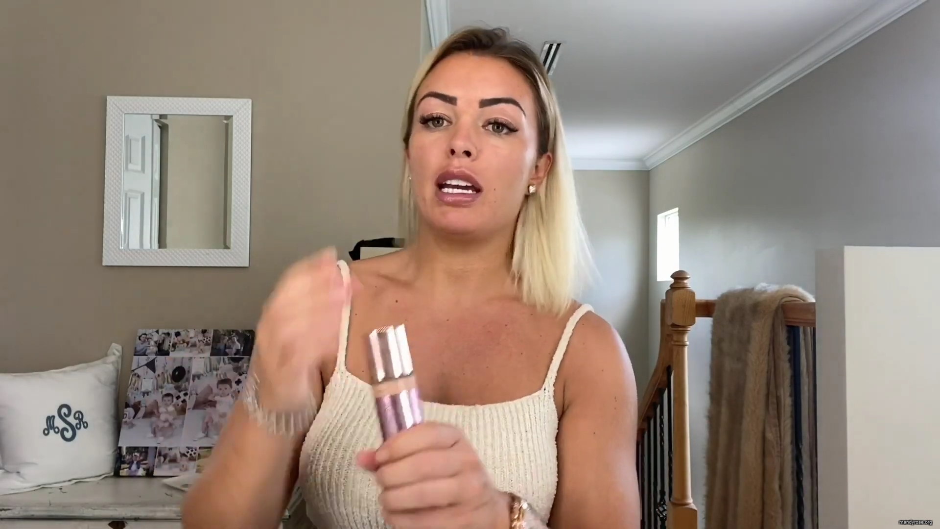 MY_NEW_LOOK21_How-to_do_your_makeup_in_less_than_10_mins21_mp40228.jpg