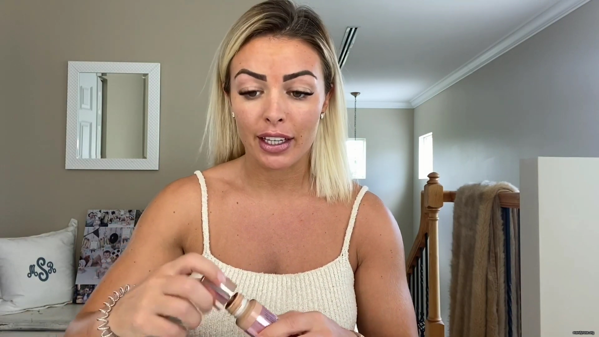 MY_NEW_LOOK21_How-to_do_your_makeup_in_less_than_10_mins21_mp40230.jpg
