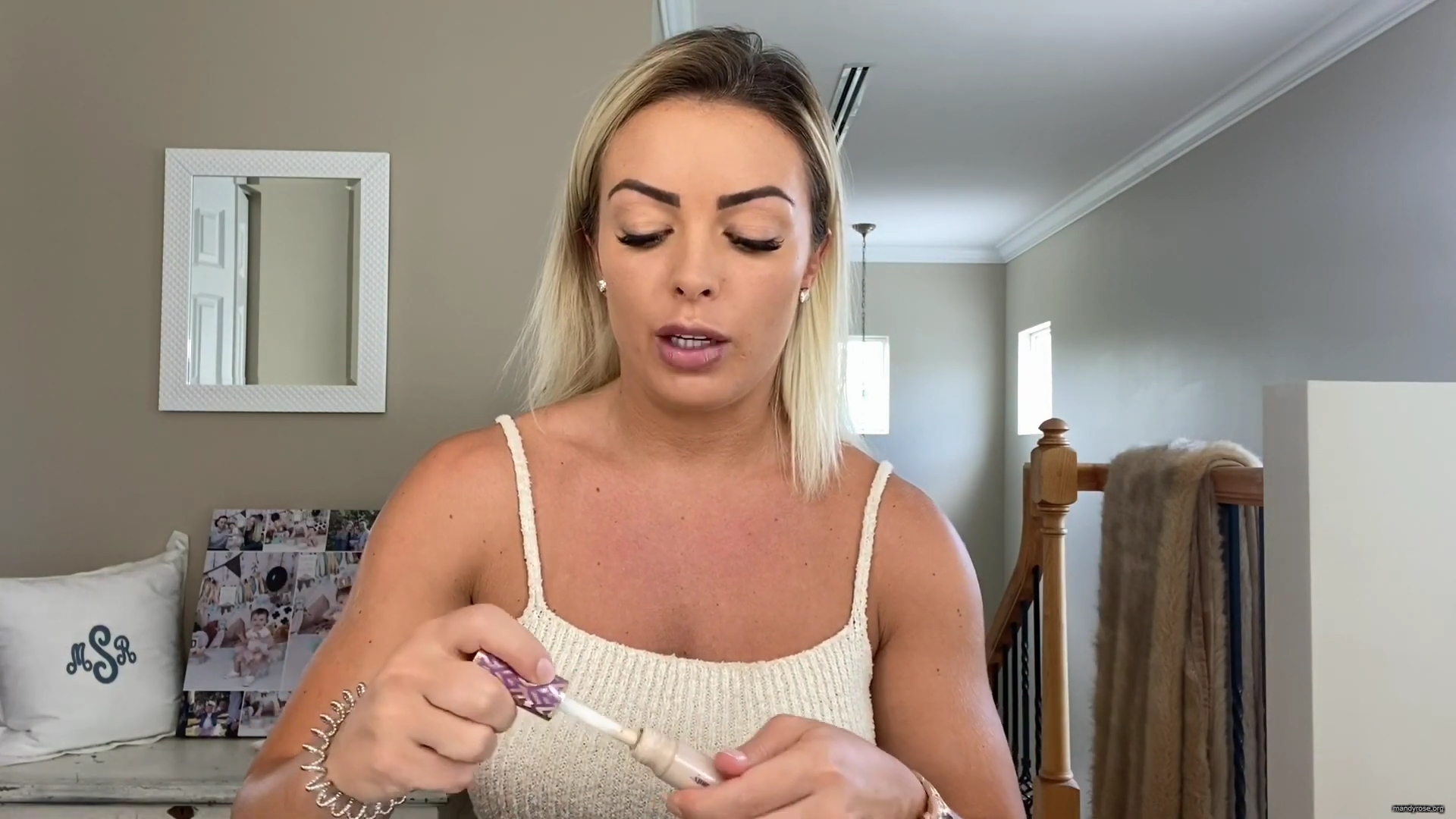 MY_NEW_LOOK21_How-to_do_your_makeup_in_less_than_10_mins21_mp40343.jpg
