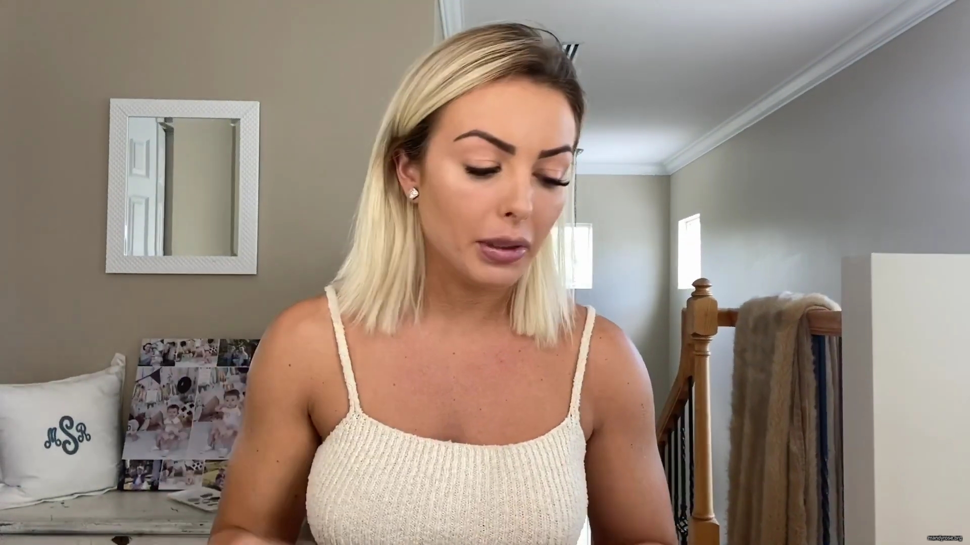 MY_NEW_LOOK21_How-to_do_your_makeup_in_less_than_10_mins21_mp40367.jpg