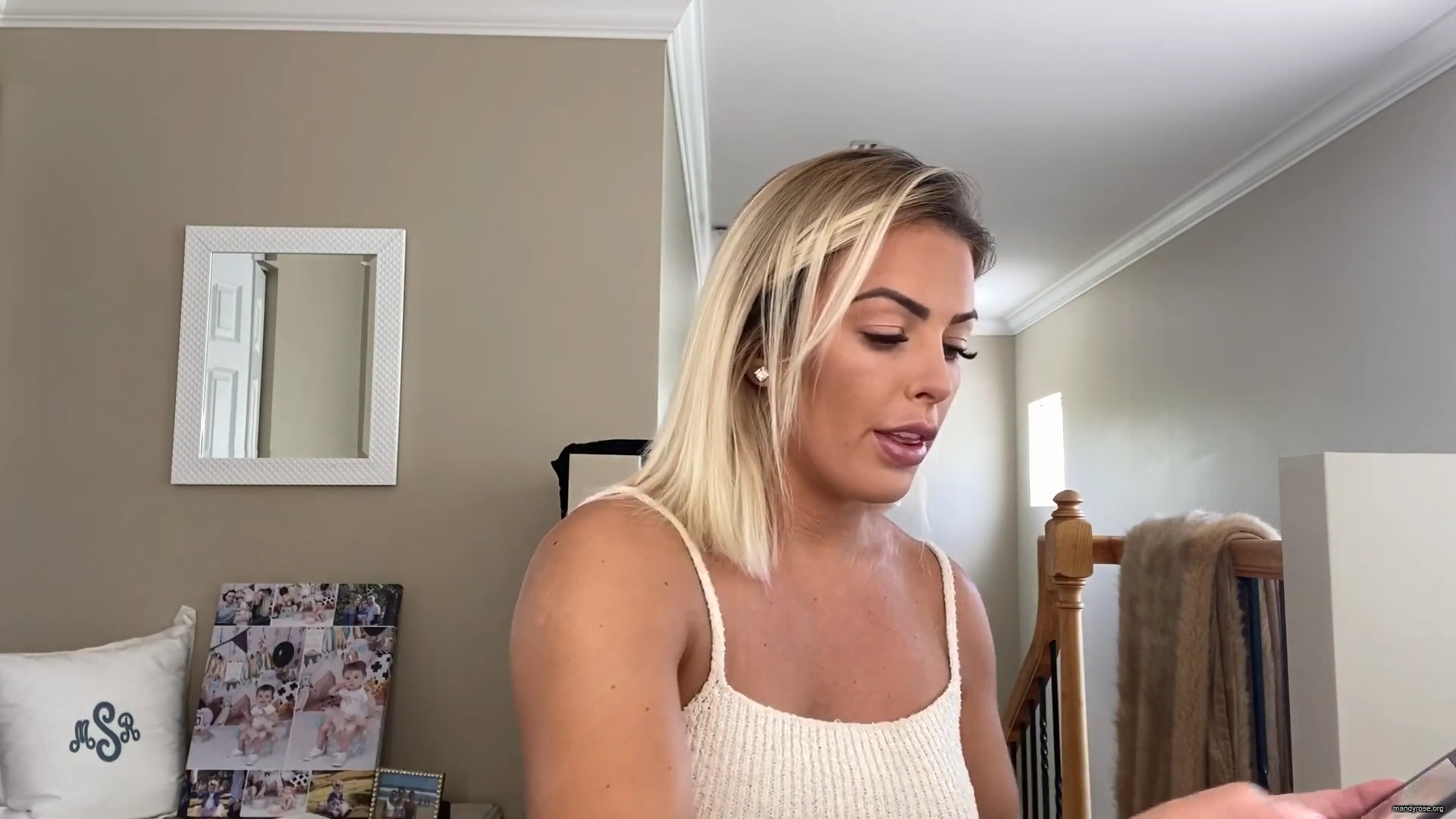MY_NEW_LOOK21_How-to_do_your_makeup_in_less_than_10_mins21_mp40495.jpg
