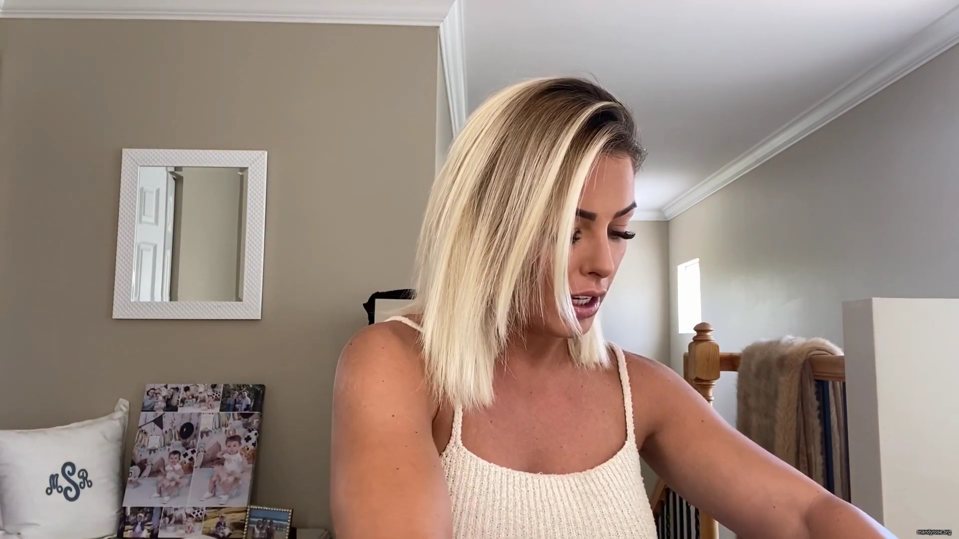 MY_NEW_LOOK21_How-to_do_your_makeup_in_less_than_10_mins21_mp40535.jpg