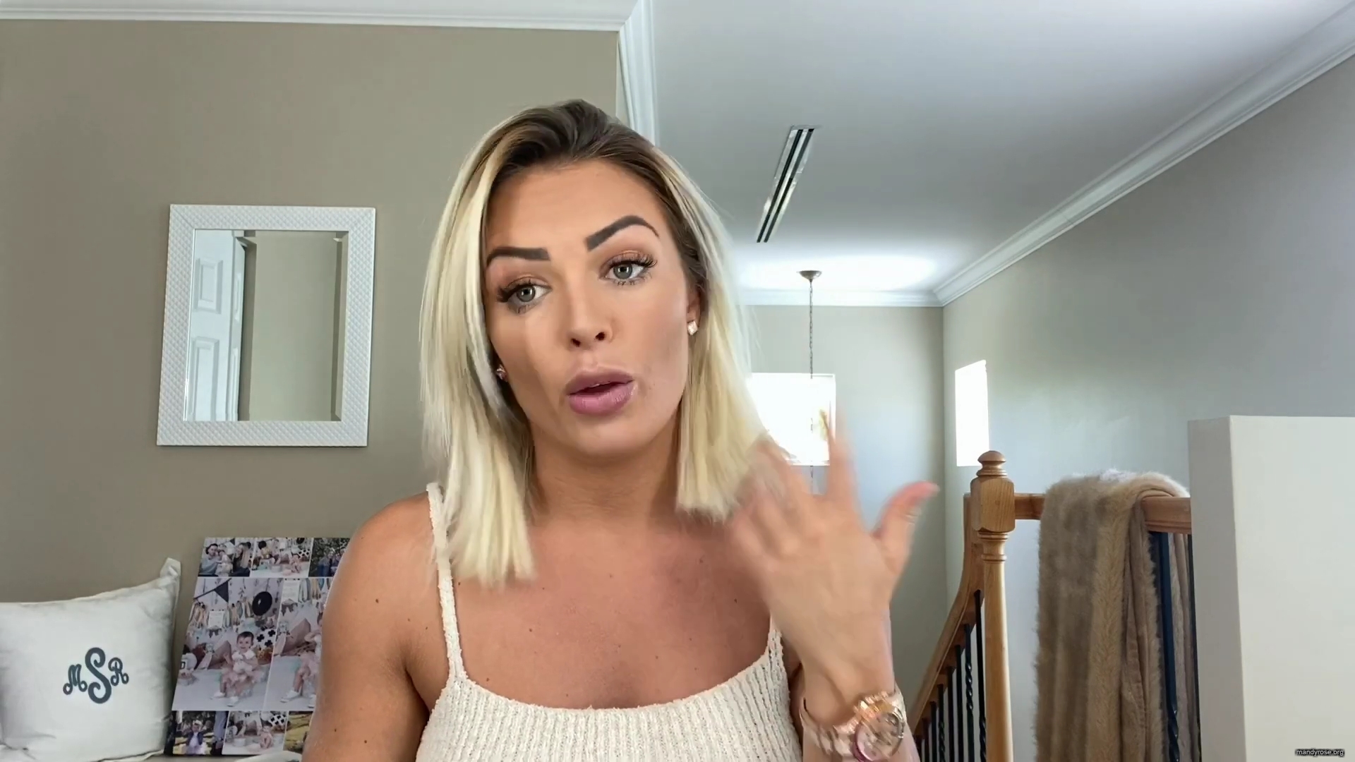 MY_NEW_LOOK21_How-to_do_your_makeup_in_less_than_10_mins21_mp40618.jpg