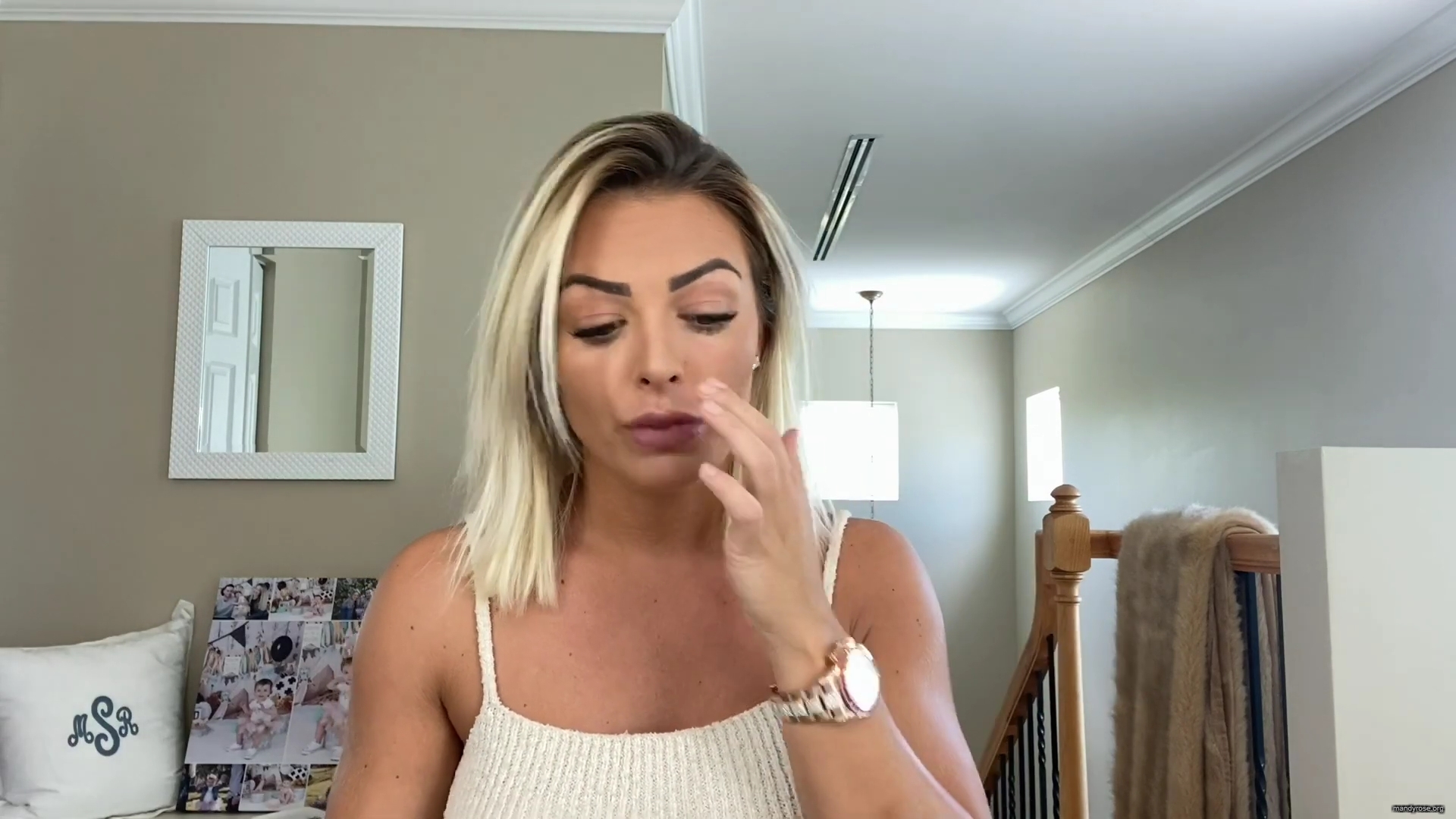 MY_NEW_LOOK21_How-to_do_your_makeup_in_less_than_10_mins21_mp40619.jpg