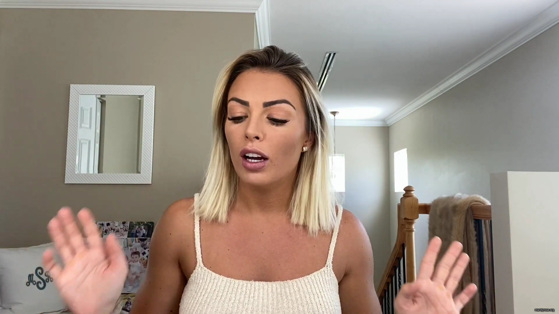 MY_NEW_LOOK21_How-to_do_your_makeup_in_less_than_10_mins21_mp40626.jpg