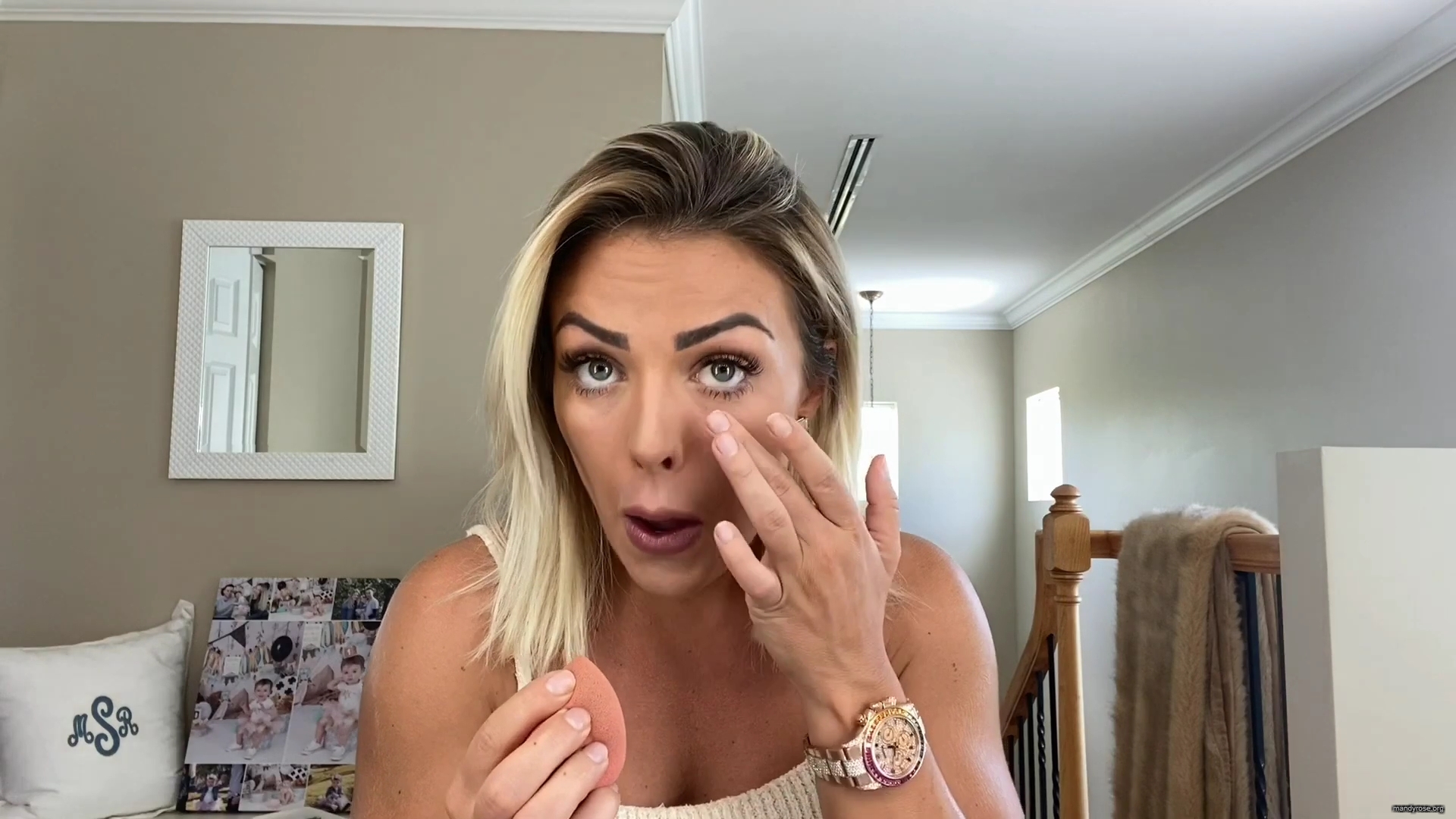 MY_NEW_LOOK21_How-to_do_your_makeup_in_less_than_10_mins21_mp40638.jpg