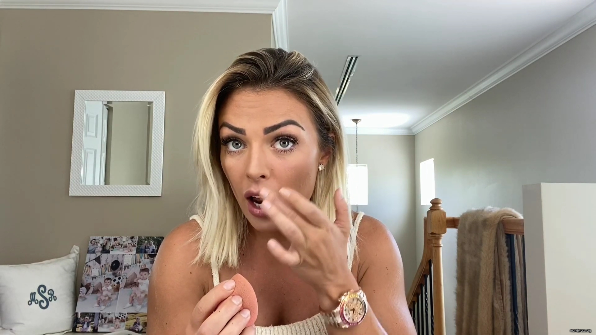 MY_NEW_LOOK21_How-to_do_your_makeup_in_less_than_10_mins21_mp40640.jpg