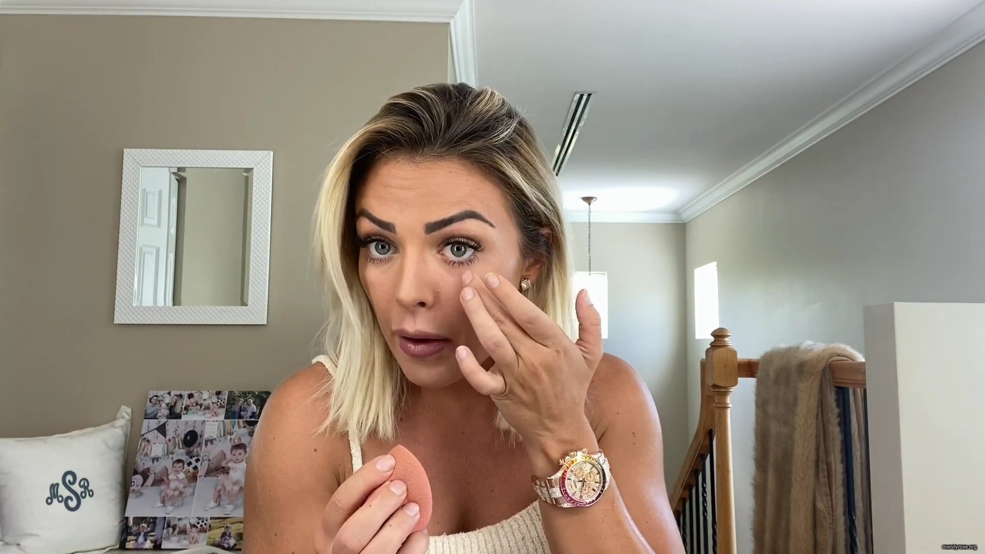MY_NEW_LOOK21_How-to_do_your_makeup_in_less_than_10_mins21_mp40641.jpg