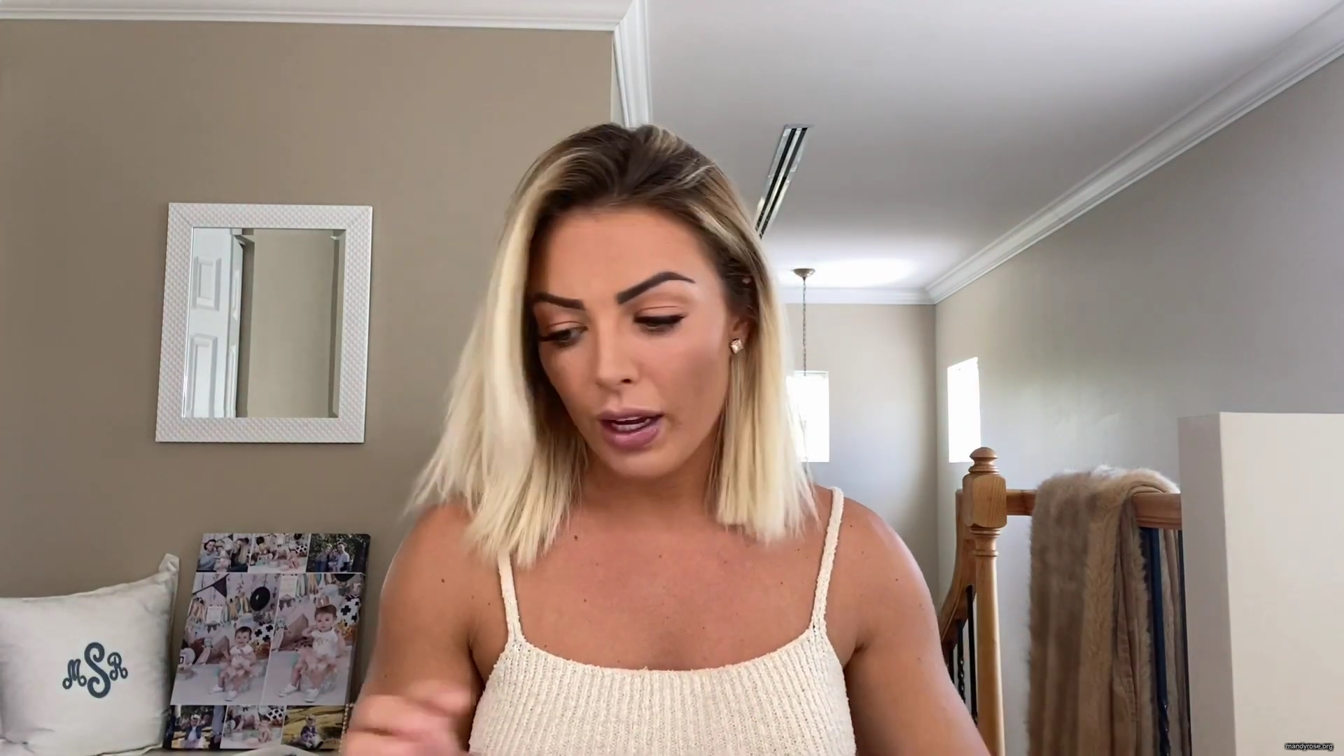 MY_NEW_LOOK21_How-to_do_your_makeup_in_less_than_10_mins21_mp40656.jpg
