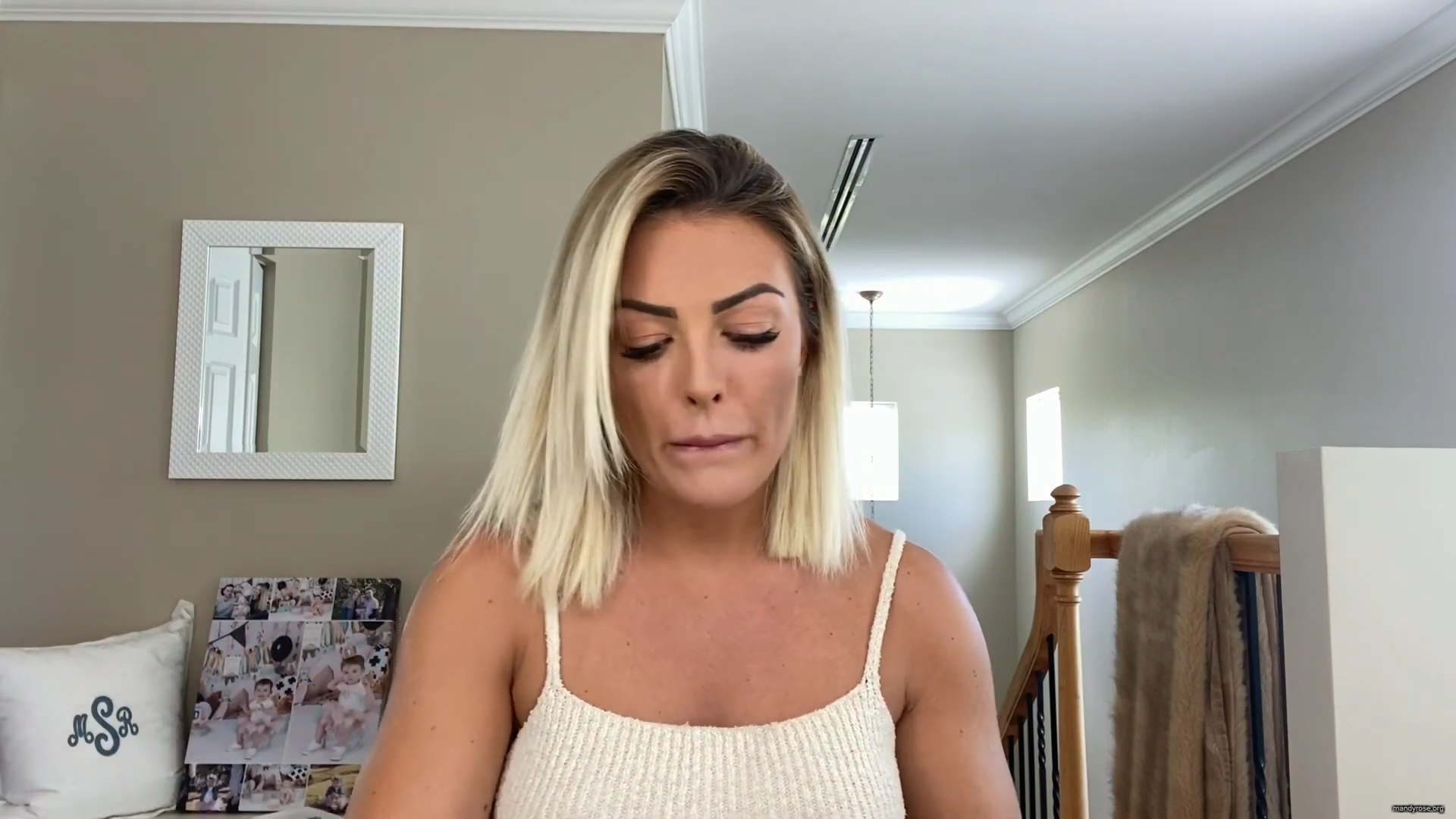 MY_NEW_LOOK21_How-to_do_your_makeup_in_less_than_10_mins21_mp40659.jpg