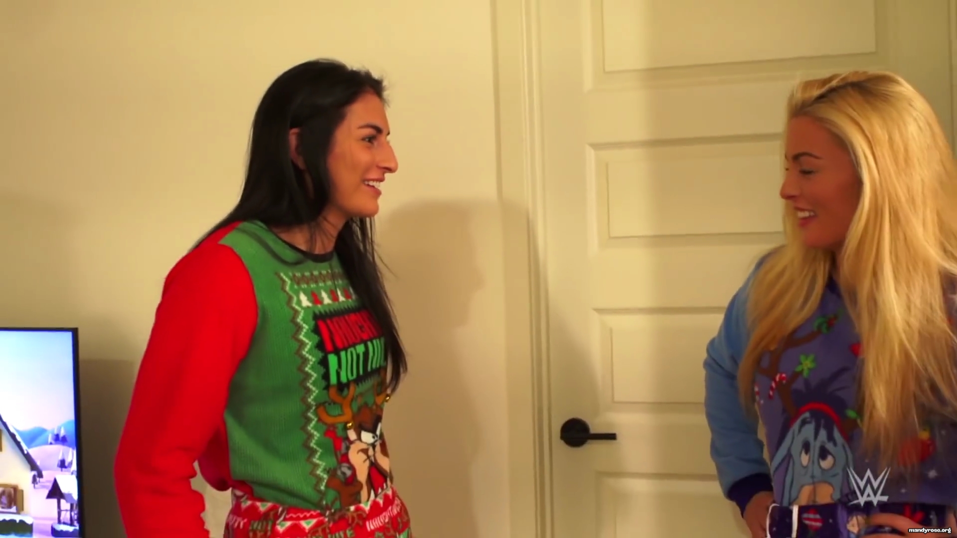 Mandy_Rose_and_Daria_Berenato_wish_you_a_very__Dandy__holiday_season_mp40035.jpg