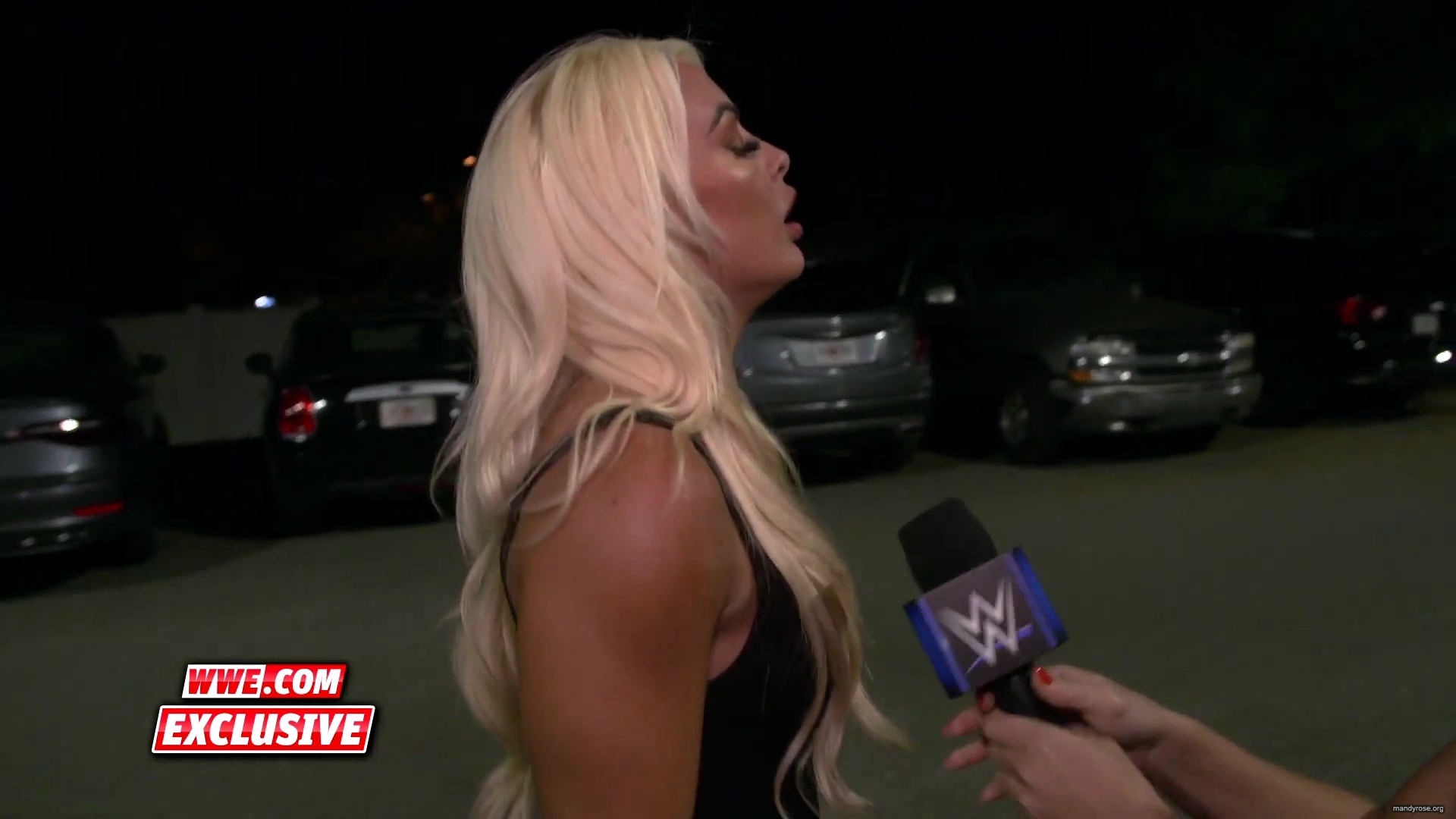 Mandy_Rose_distraught_after_shocking_revelation__SmackDown_Exclusive__April_32C_2020_mp40011.jpg