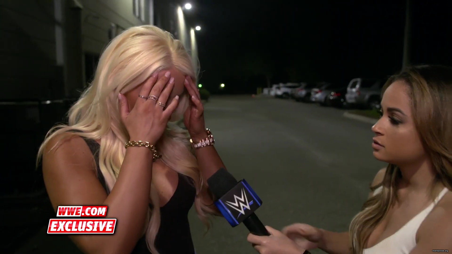 Mandy_Rose_distraught_after_shocking_revelation__SmackDown_Exclusive__April_32C_2020_mp40020.jpg