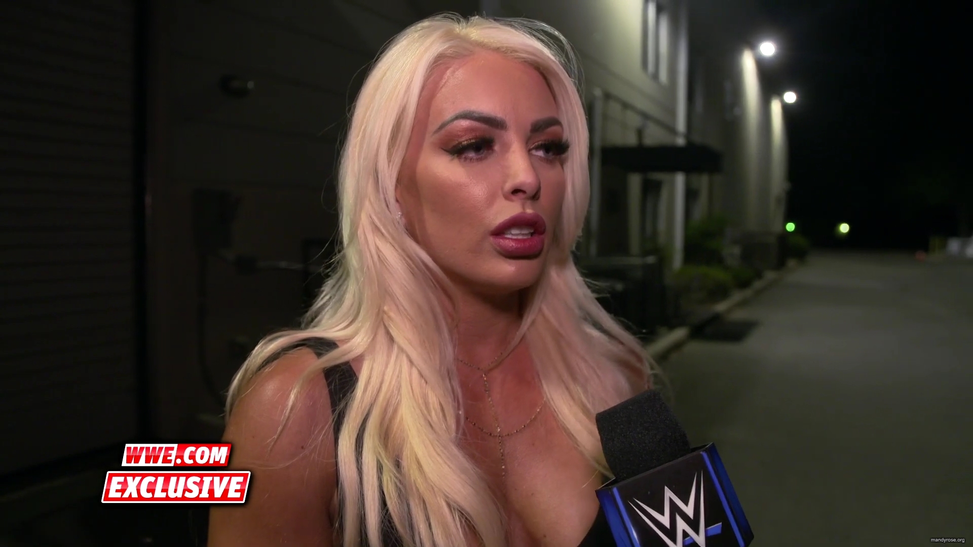 Mandy_Rose_distraught_after_shocking_revelation__SmackDown_Exclusive__April_32C_2020_mp40034.jpg