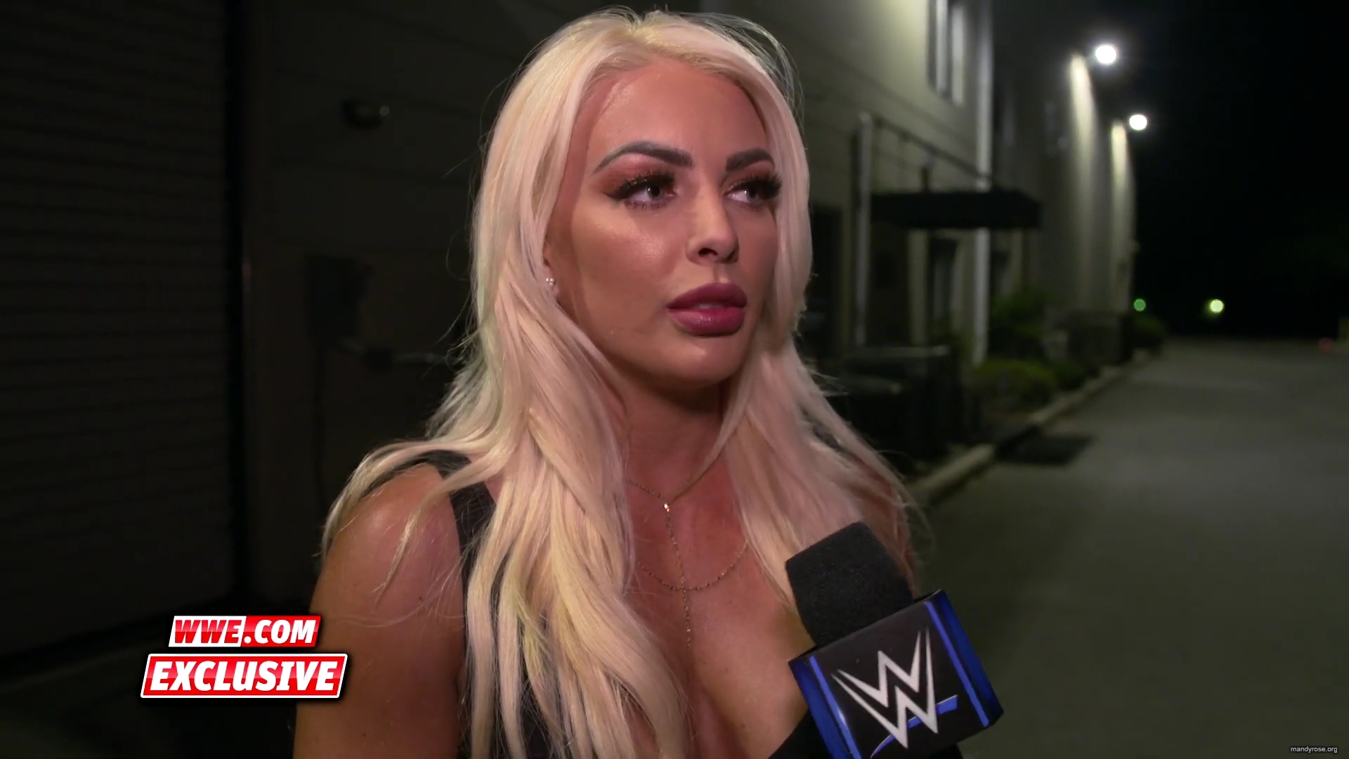 Mandy_Rose_distraught_after_shocking_revelation__SmackDown_Exclusive__April_32C_2020_mp40035.jpg