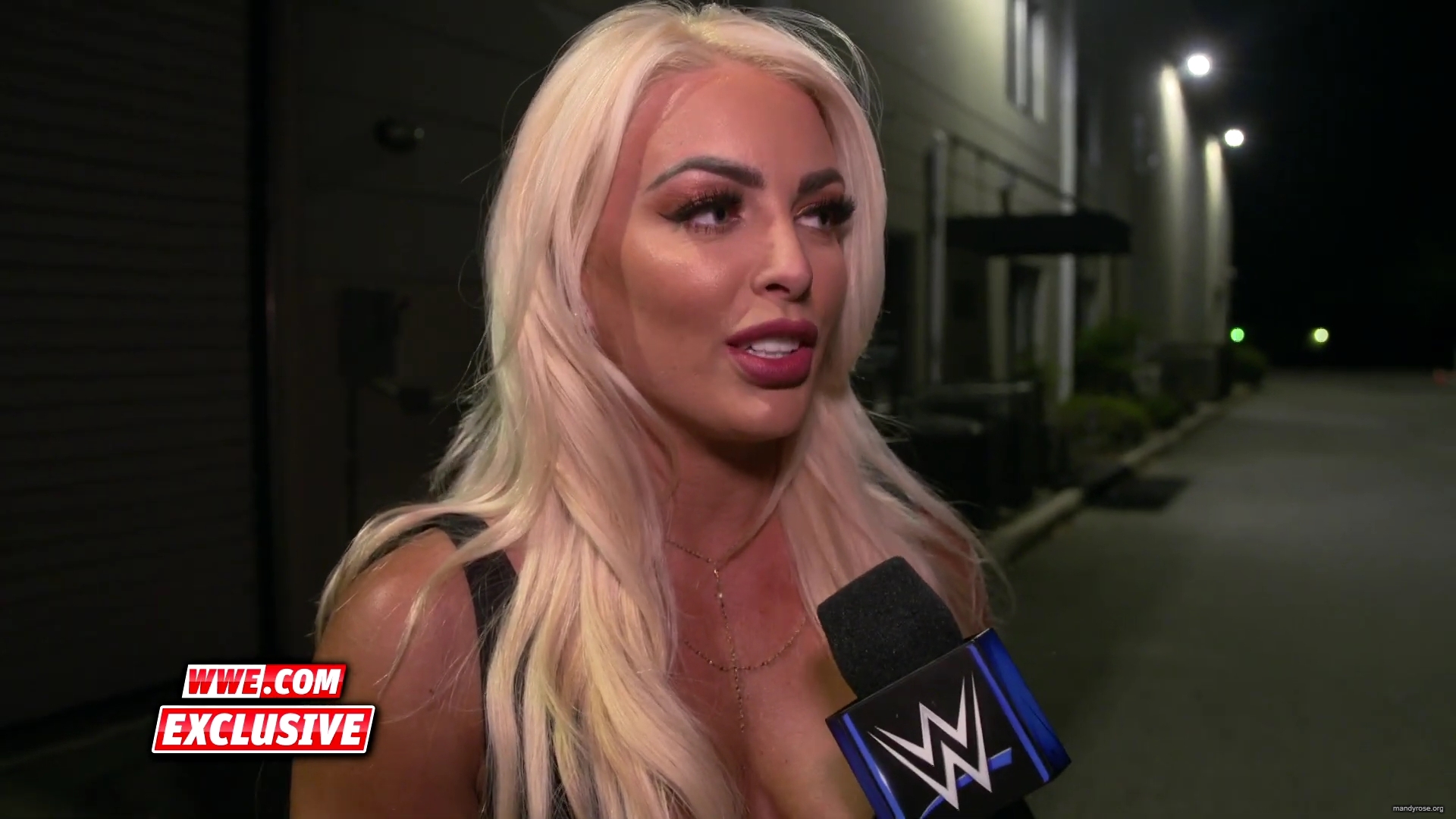 Mandy_Rose_distraught_after_shocking_revelation__SmackDown_Exclusive__April_32C_2020_mp40036.jpg