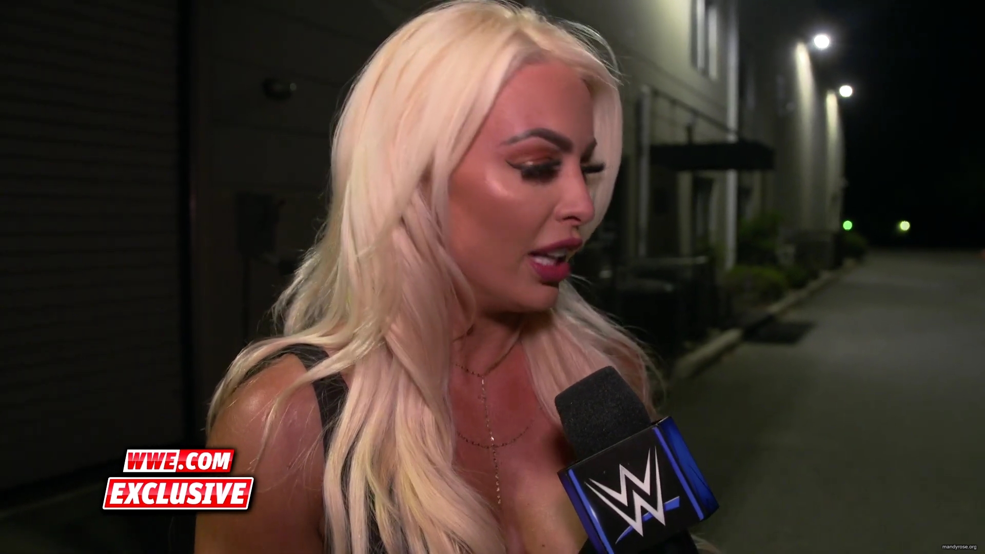 Mandy_Rose_distraught_after_shocking_revelation__SmackDown_Exclusive__April_32C_2020_mp40037.jpg
