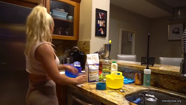NOT_JUST_A_CENTERFOLD_B21TCH_WWE_SMACKDOWN_Mandy_Rose_Sonya_Deville_Damandyz_Donutz_mp46474.jpg