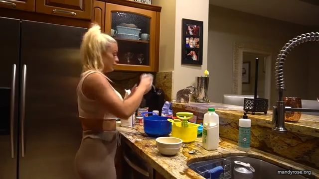 NOT_JUST_A_CENTERFOLD_B21TCH_WWE_SMACKDOWN_Mandy_Rose_Sonya_Deville_Damandyz_Donutz_mp46532.jpg